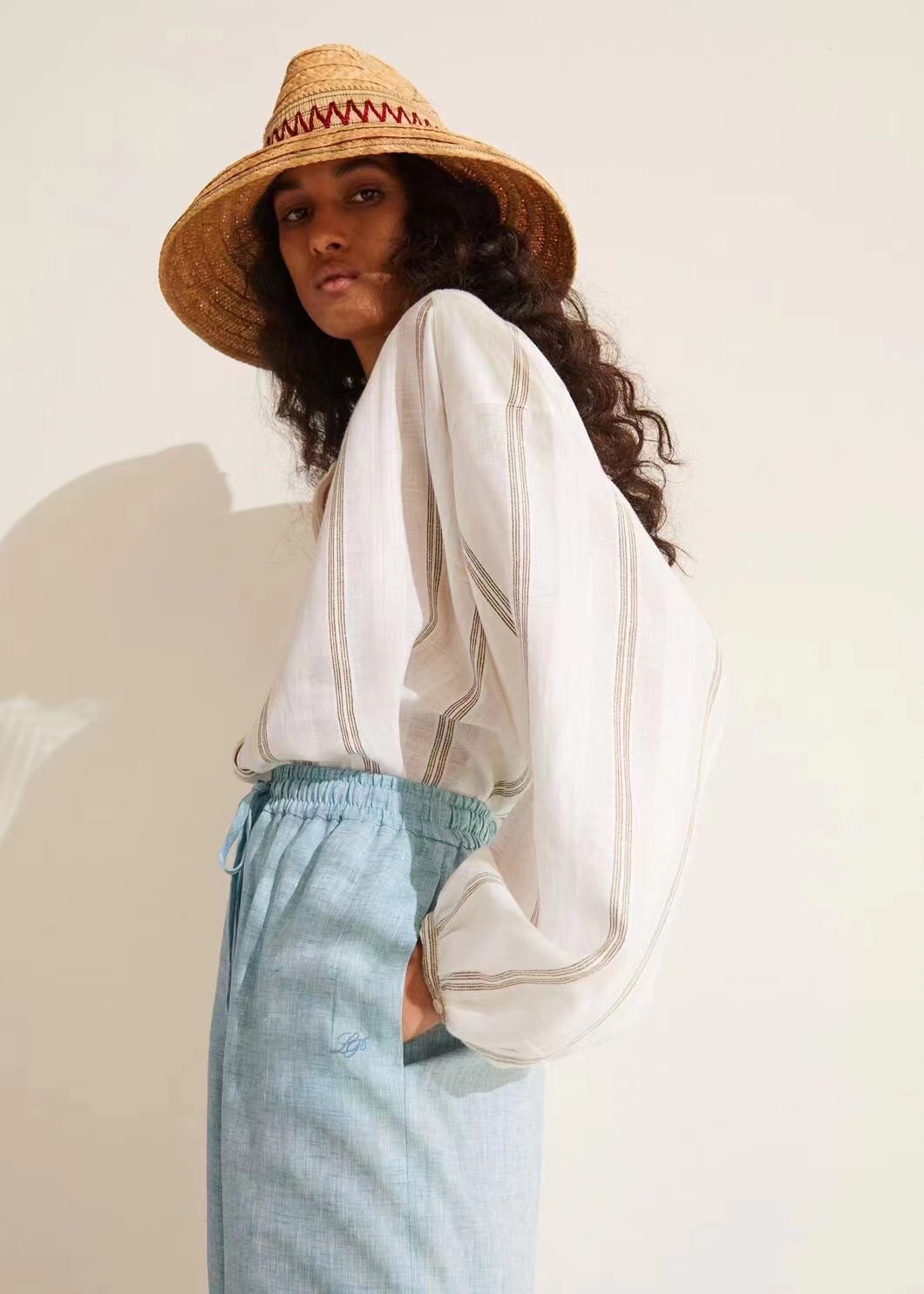 580de2c6565f8.jpg