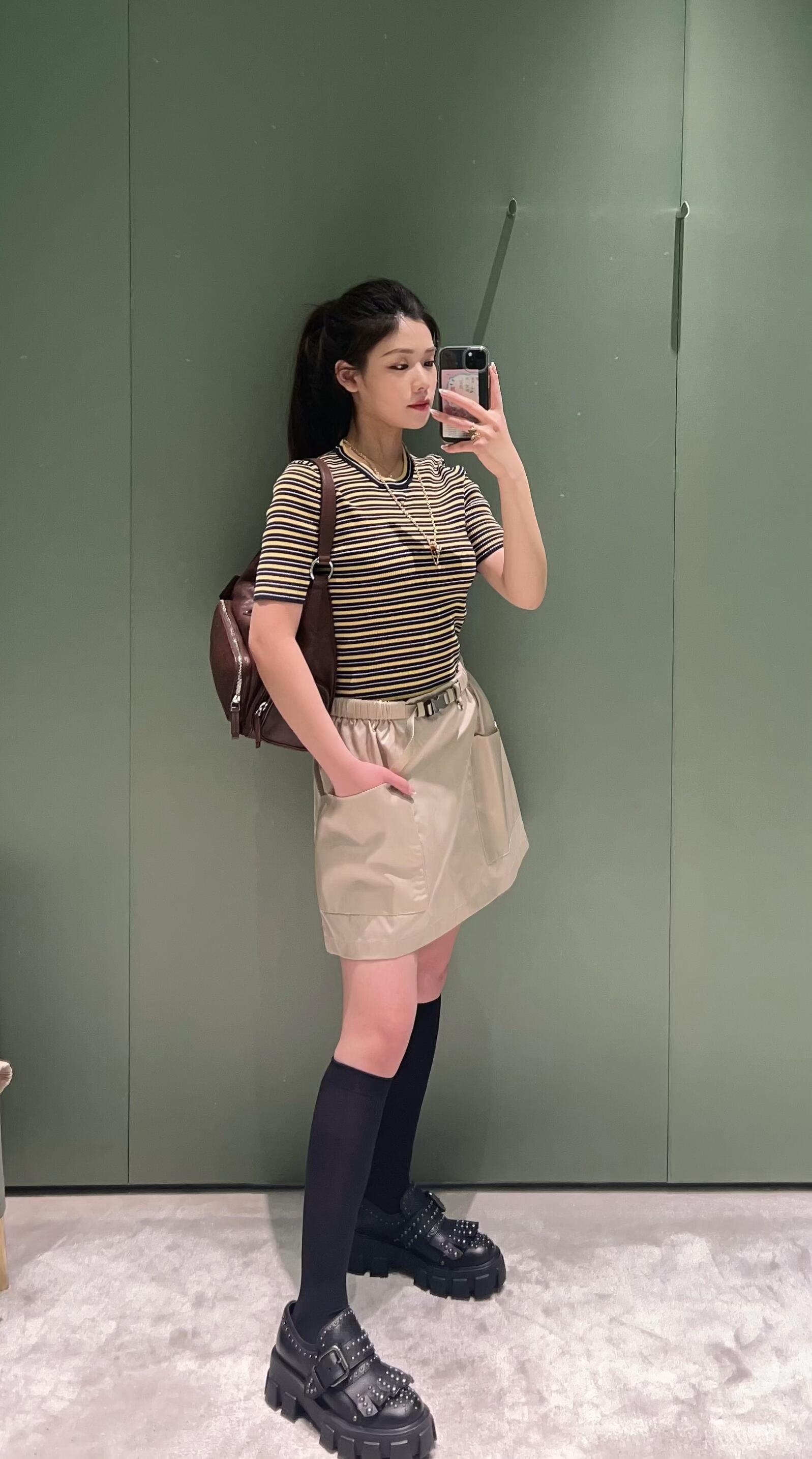 [고퀄]프라다 스트라이프 골지 반팔티