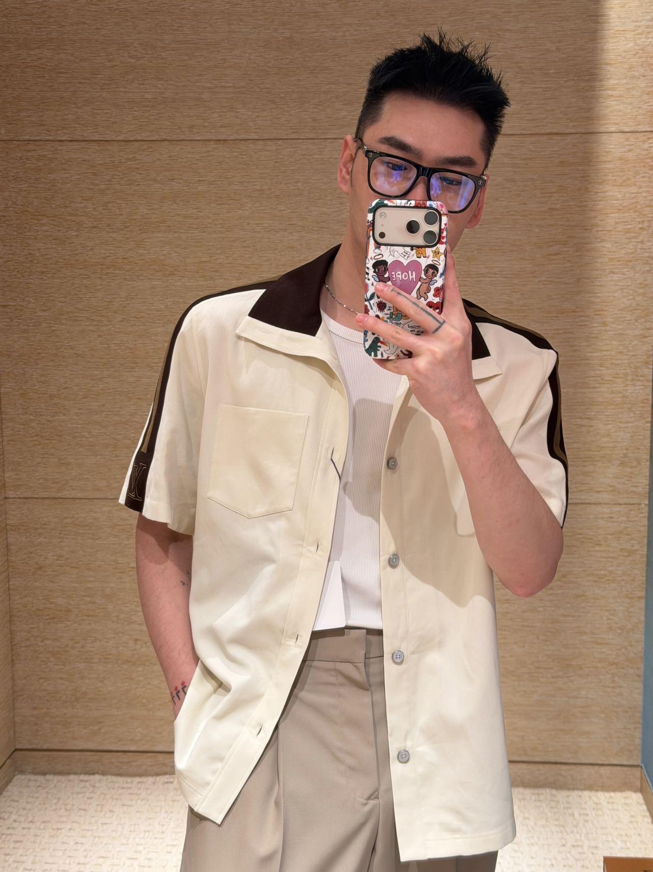 루이비통 맨즈 반팔 셔츠