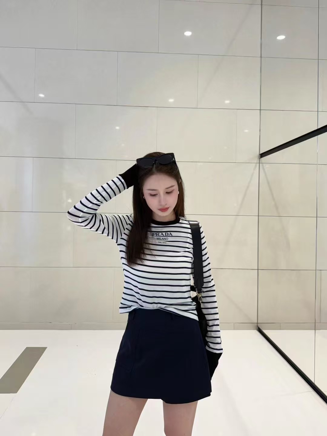 [고퀄]프라다 스트라이프 긴팔 티셔츠