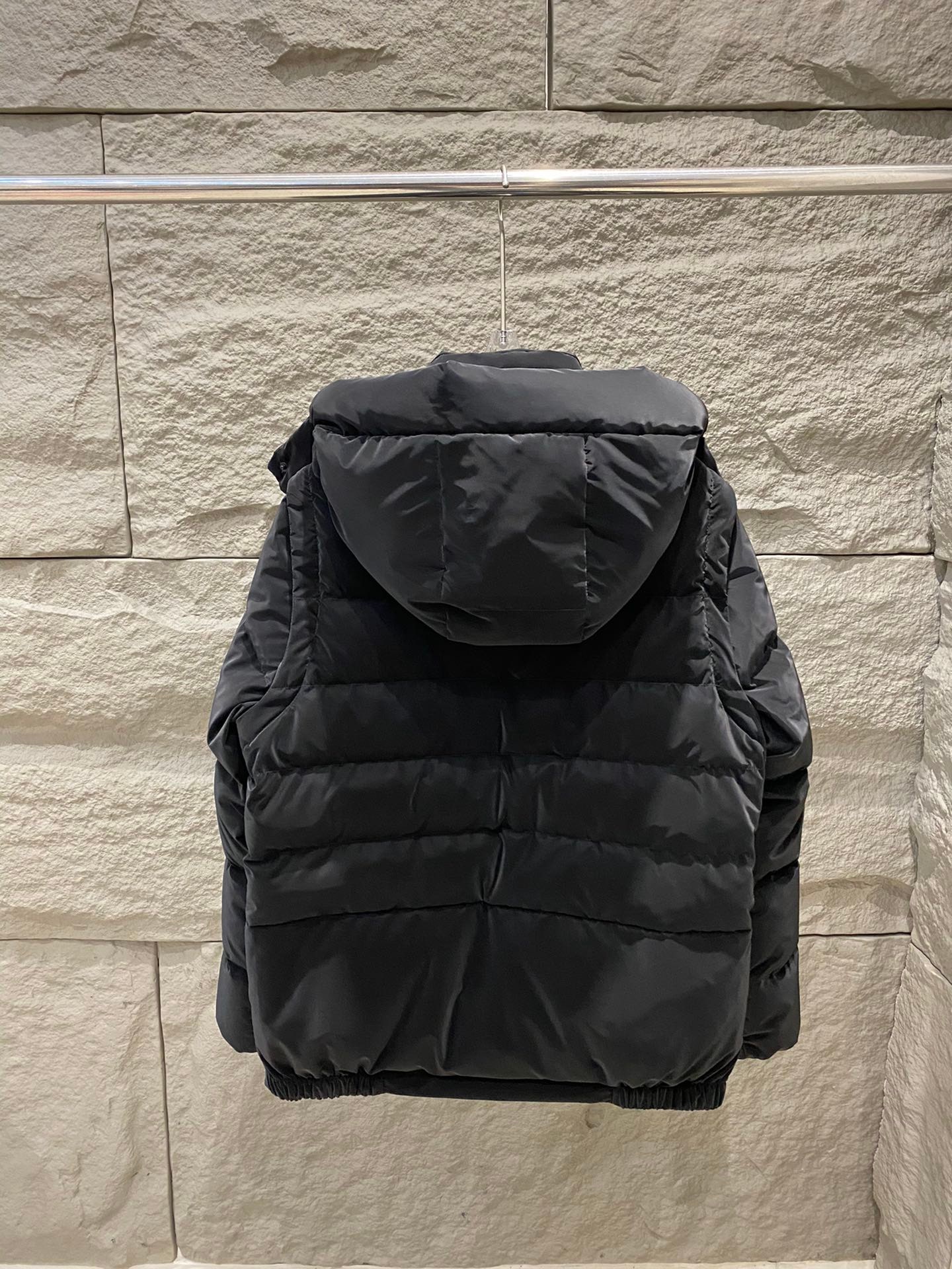 6a16170305cf8.jpg