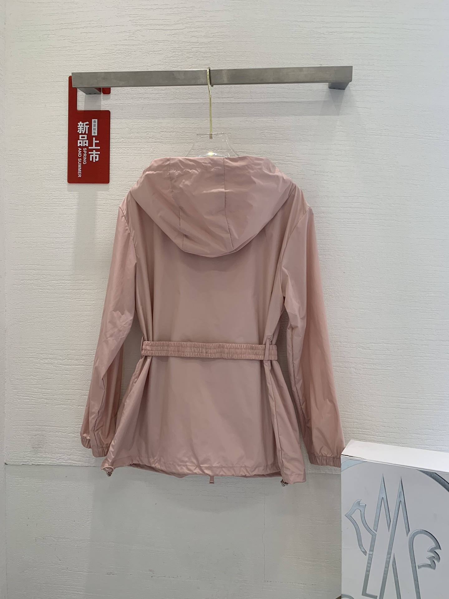 742030edd0256.jpg