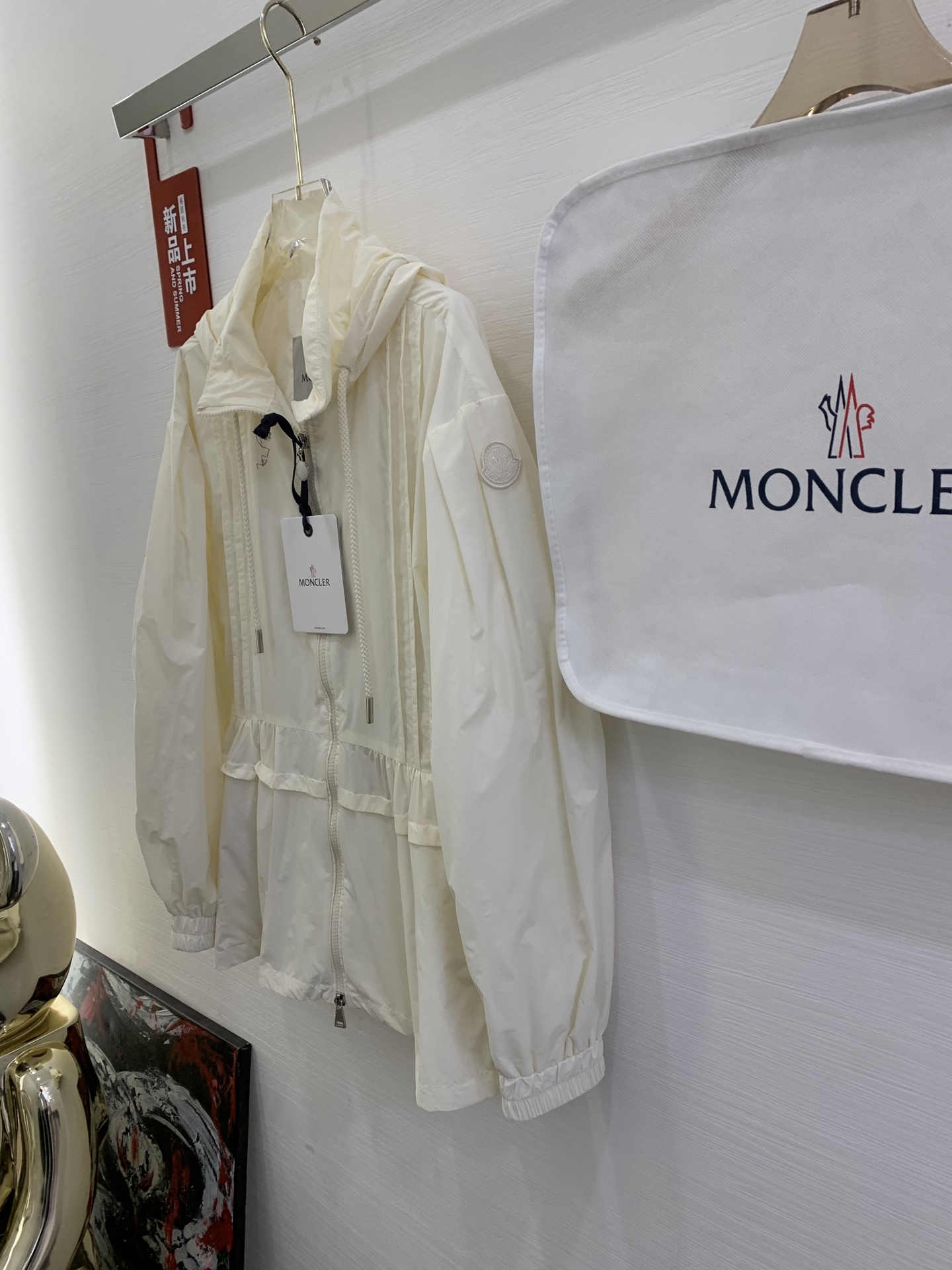 몽클레어 바브레 후드 미디 바람막이 2컬러