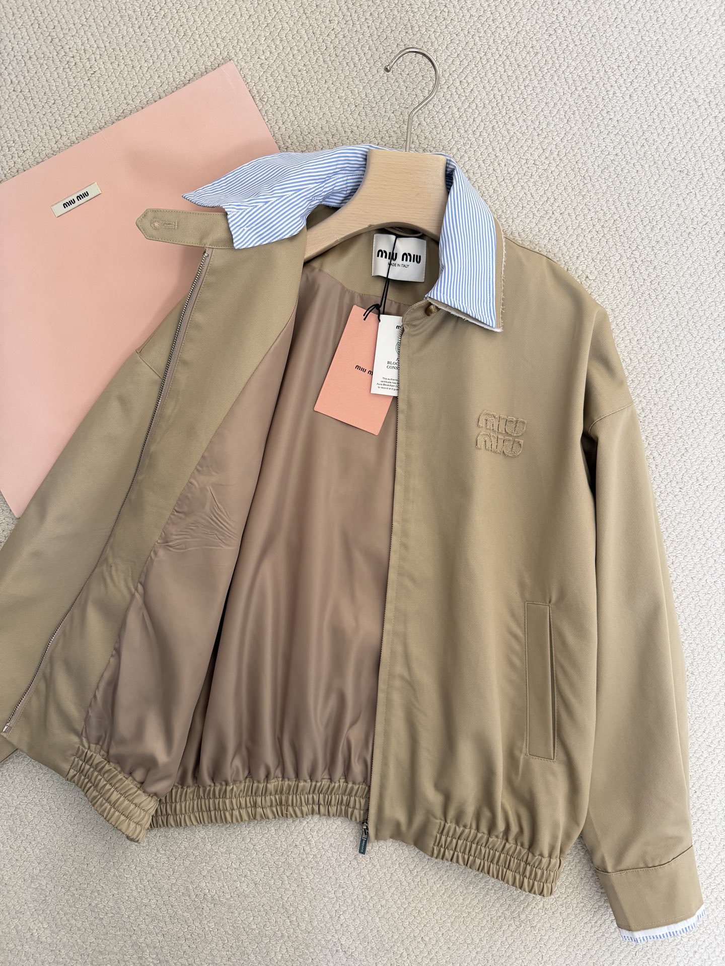 8919d1a6cb9a7.jpg