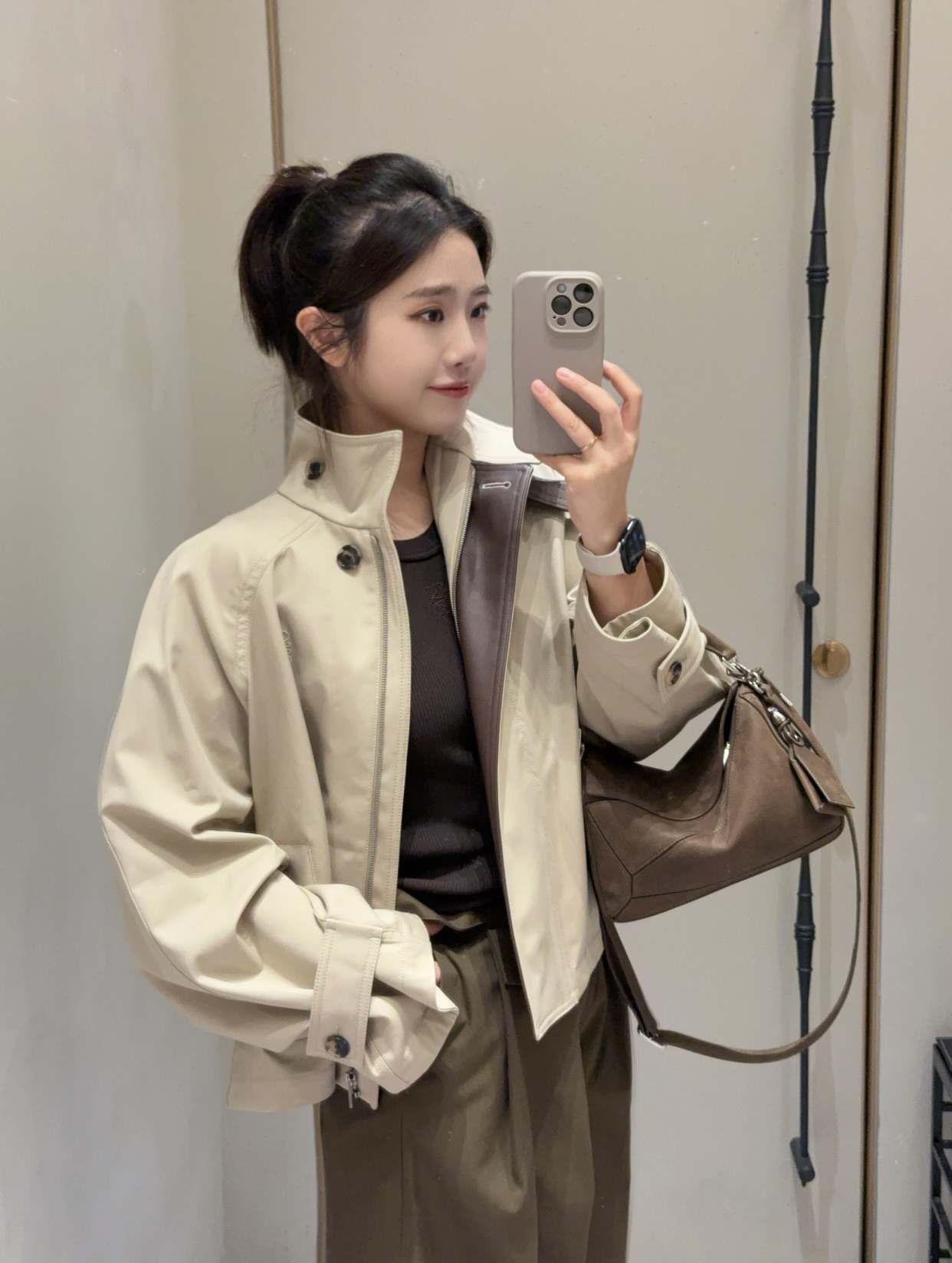 로에베 숏 트렌치 자켓