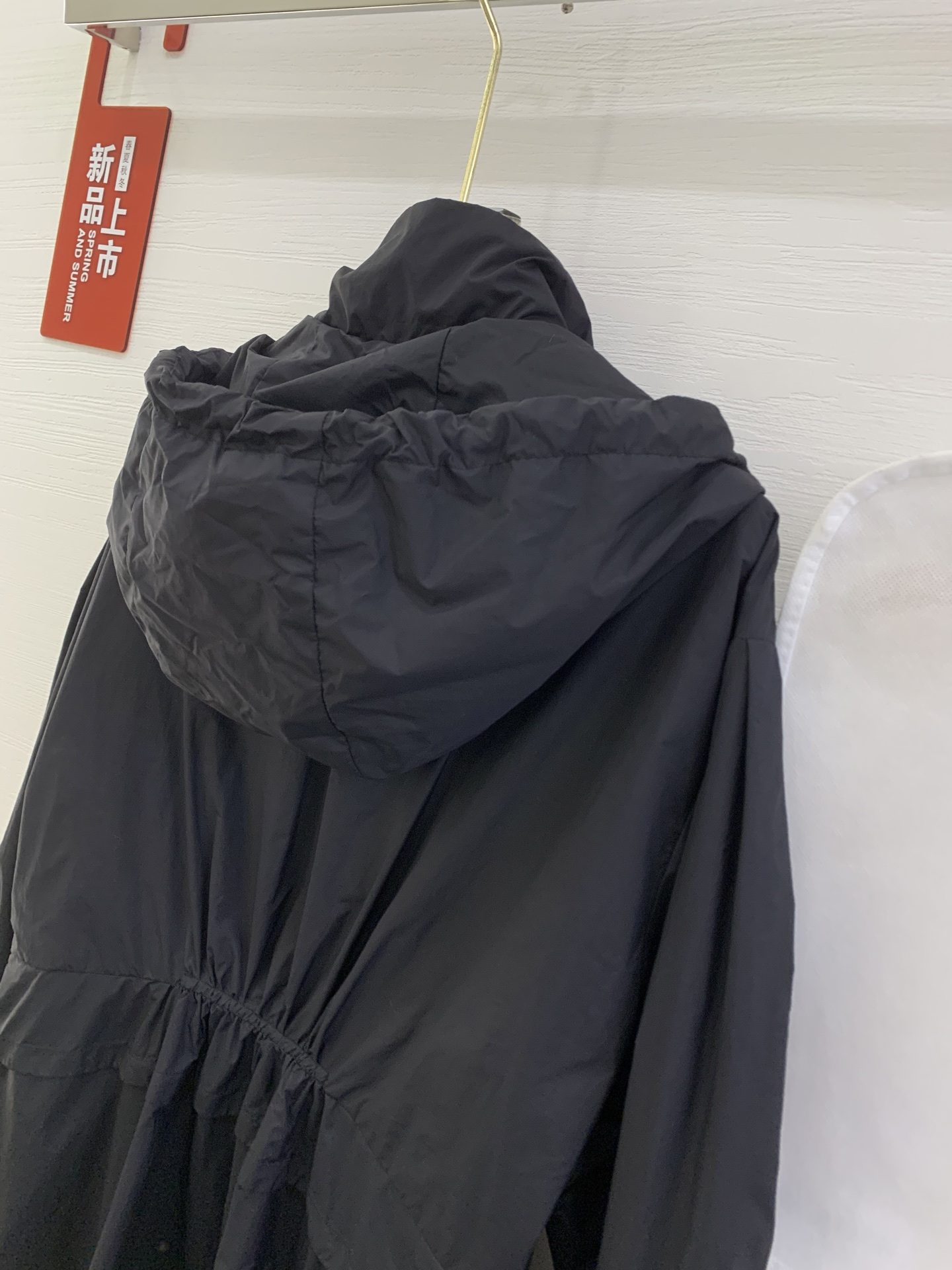 몽클레어 바브레 후드 미디 바람막이 2컬러