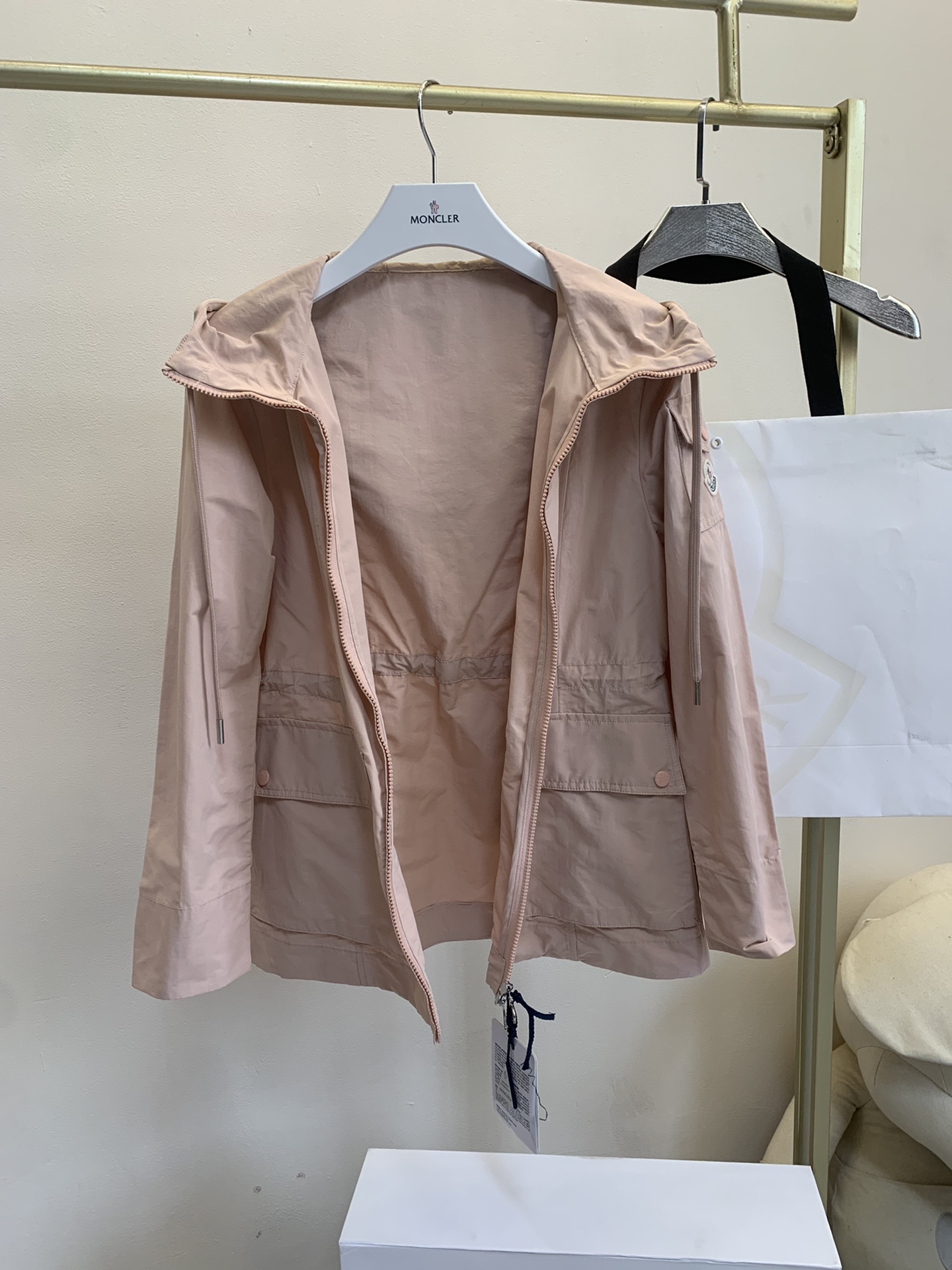 a60b3135e852e.jpg