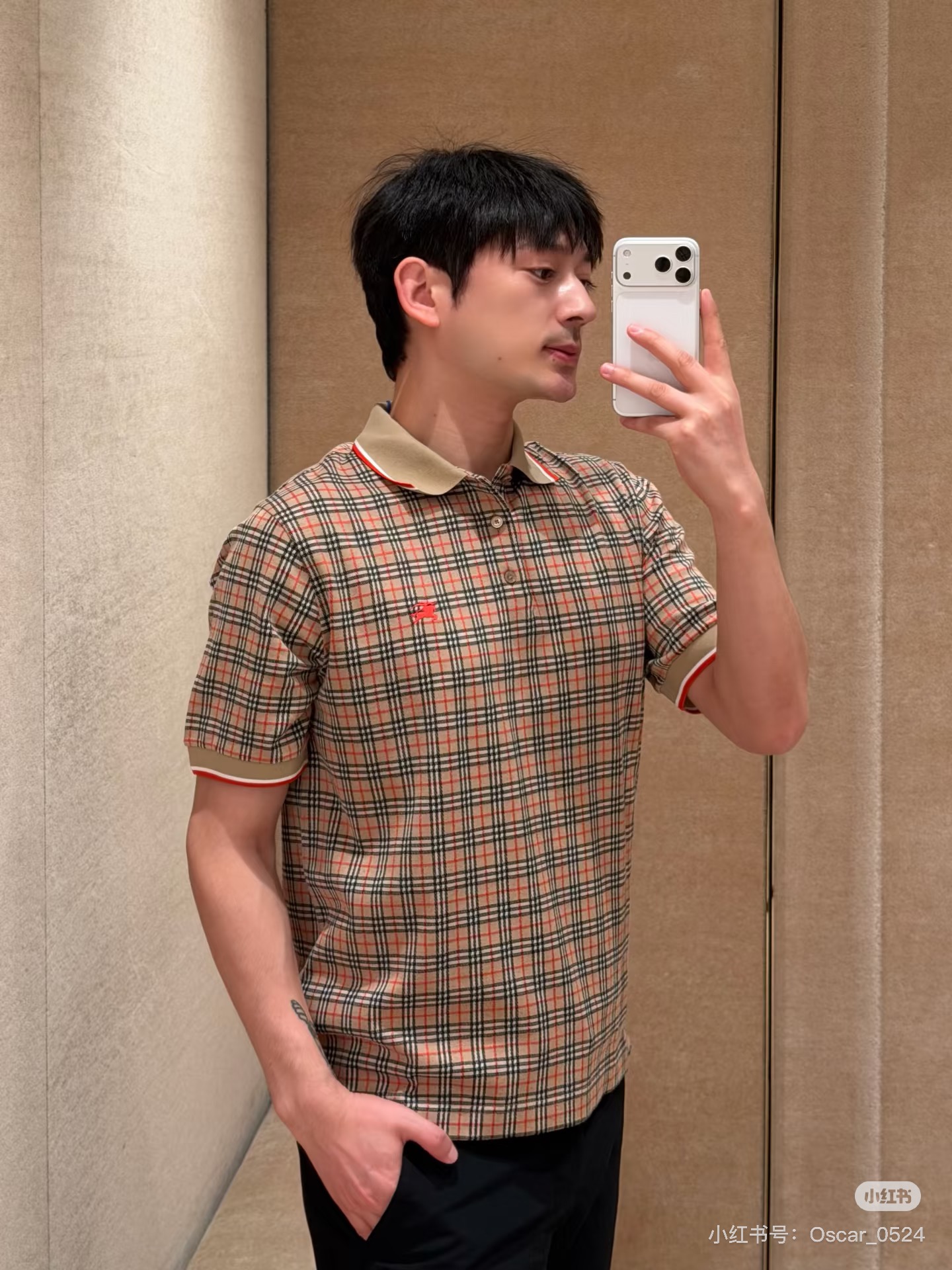 버버리 맨즈 체크 피케이 반팔티