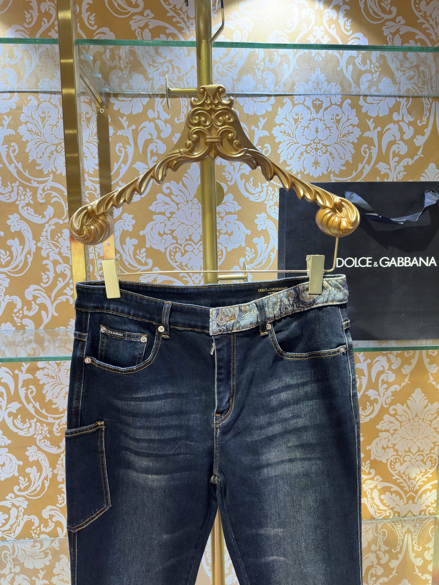 ac6853153a54a.jpg