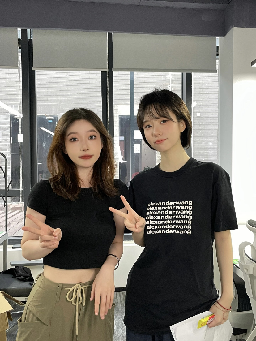 알렉산더왕 맨즈 남여공용 로고 반팔티 3컬러