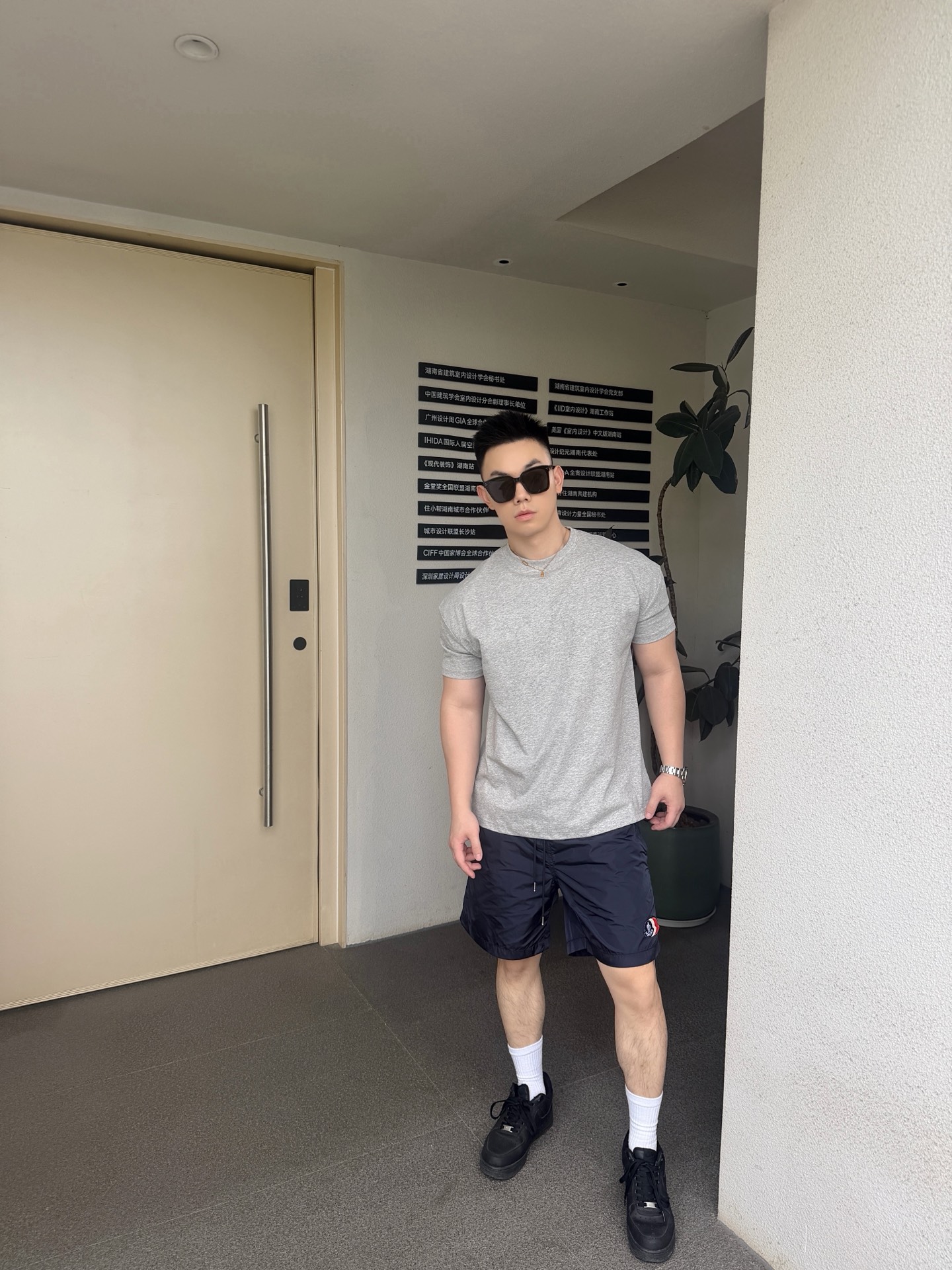 몽클레어 맨즈 밴딩 숏팬츠 2컬러