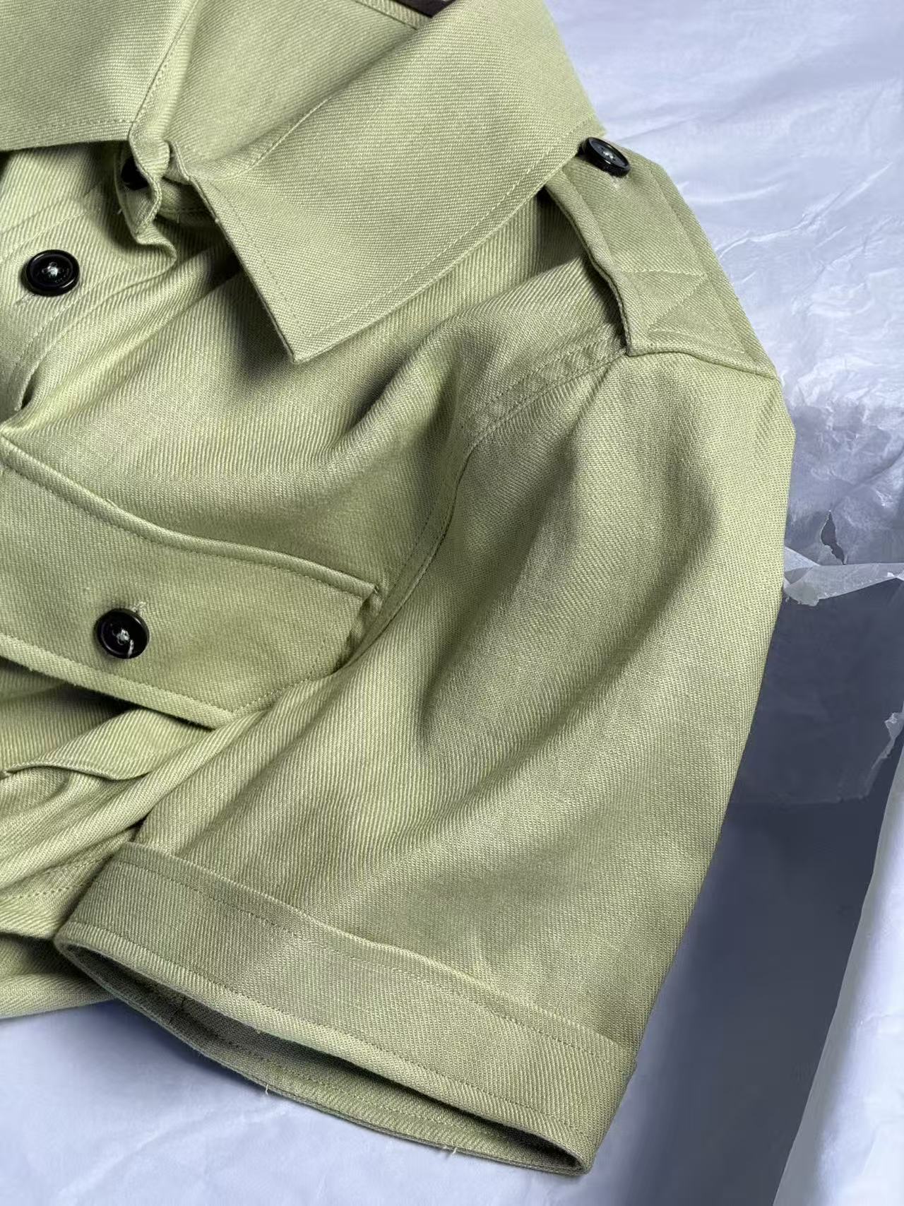 [고퀄] 로로피아나 반팔 셔츠