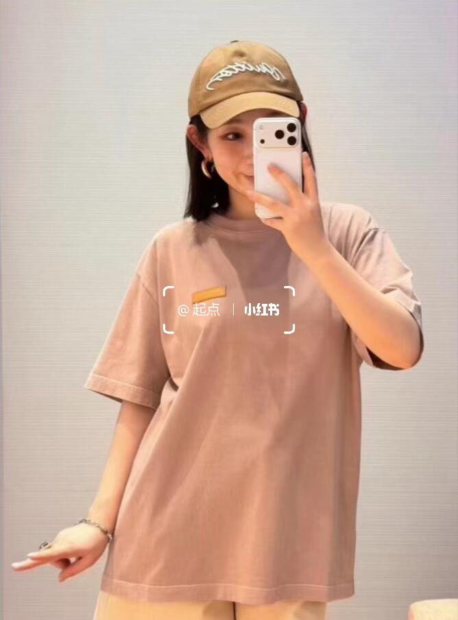 [고퀄]루이비통 남여공용 맨즈 반팔 티셔츠