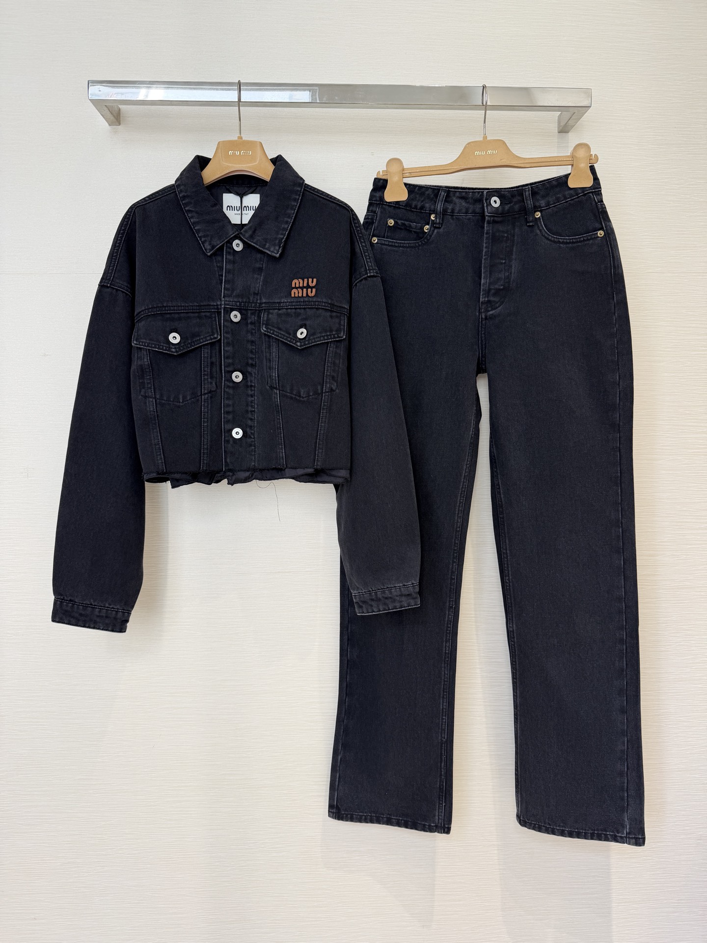 c008ea86ae96f.jpg