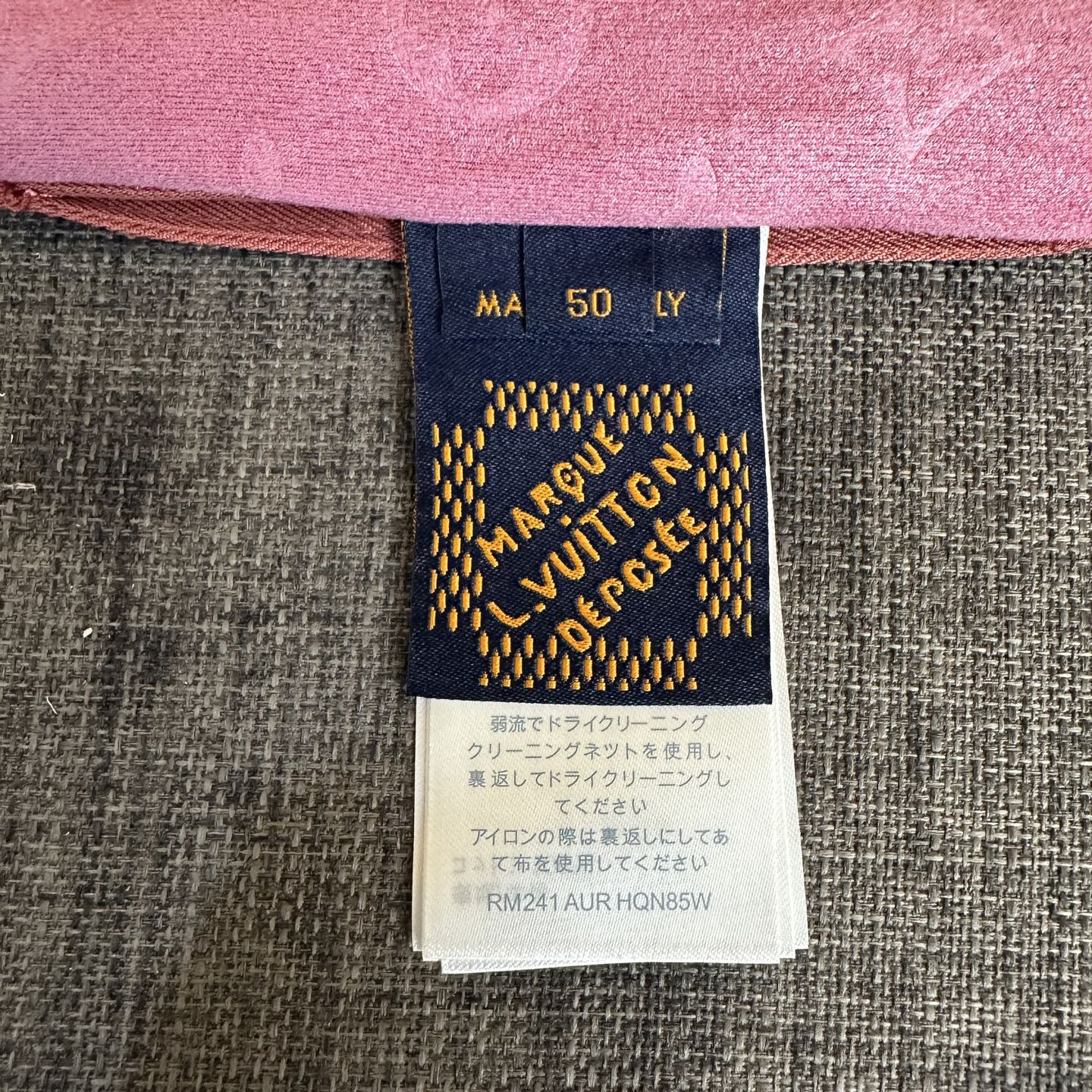 ce9b034eb16bd.jpg