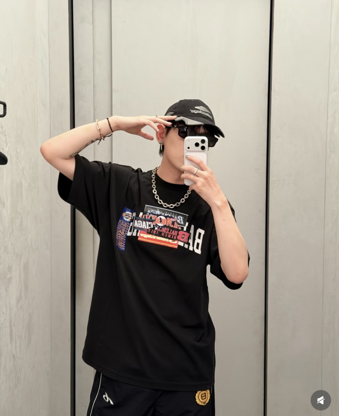 발렌시아가 맨즈 남여공용 프린팅 반팔티