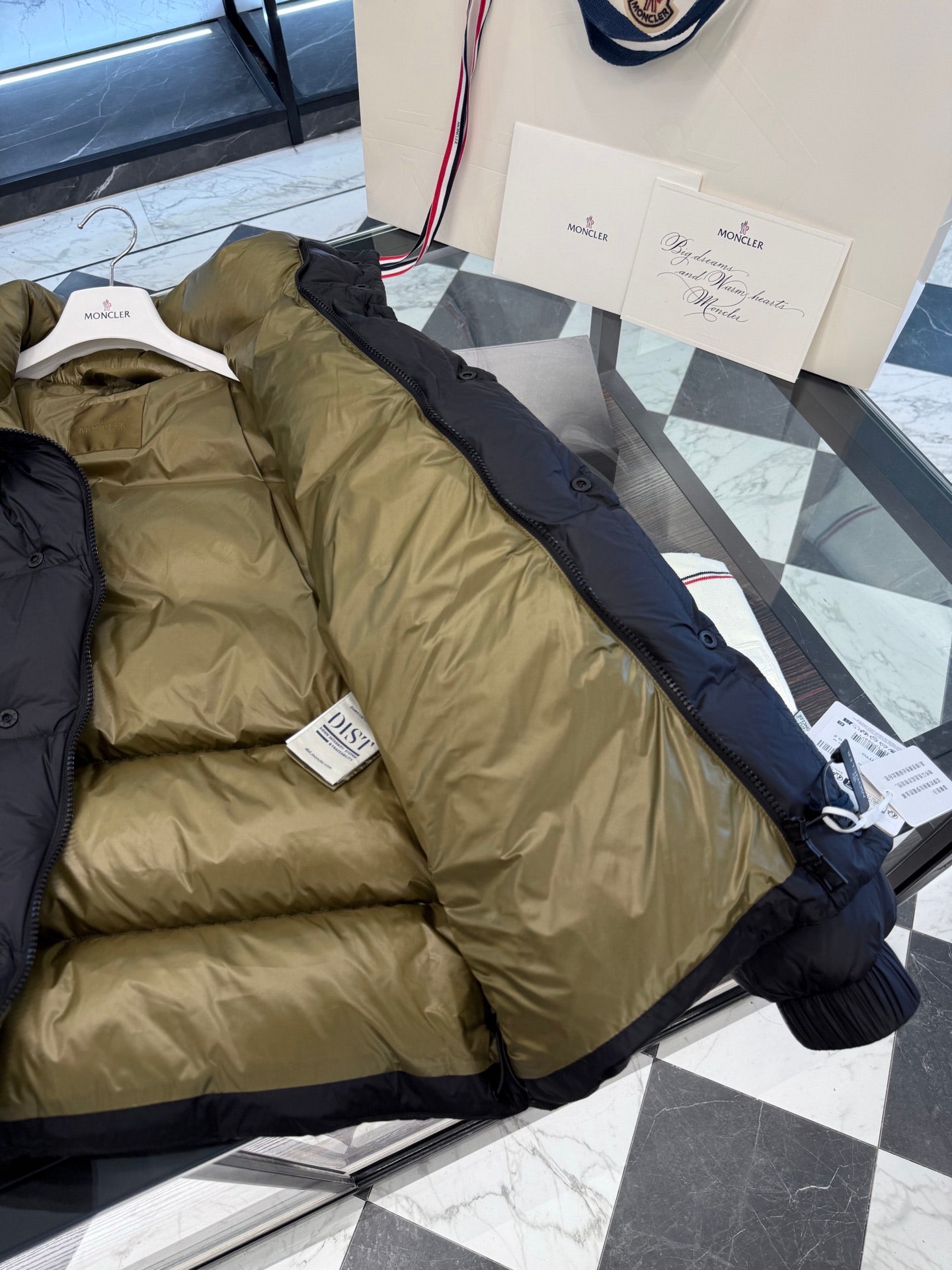 d3d90a6c0396a.jpg