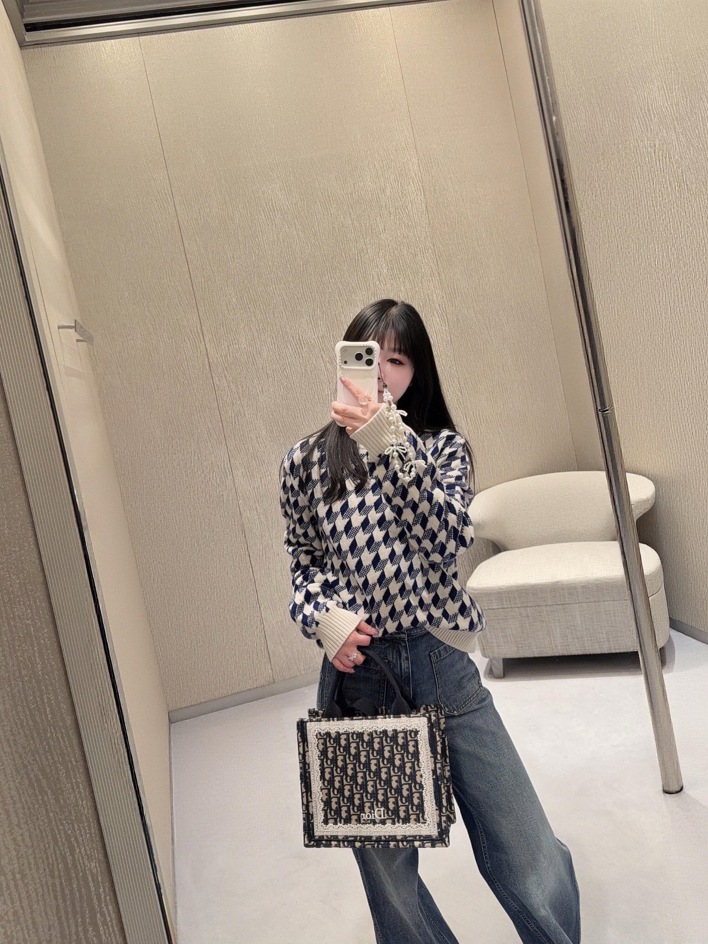 d8fb434859612.jpg