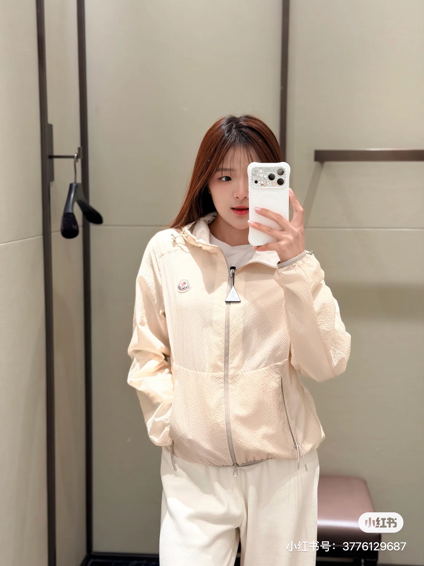 몽클레어 에다식 후드 바람막이 2컬러