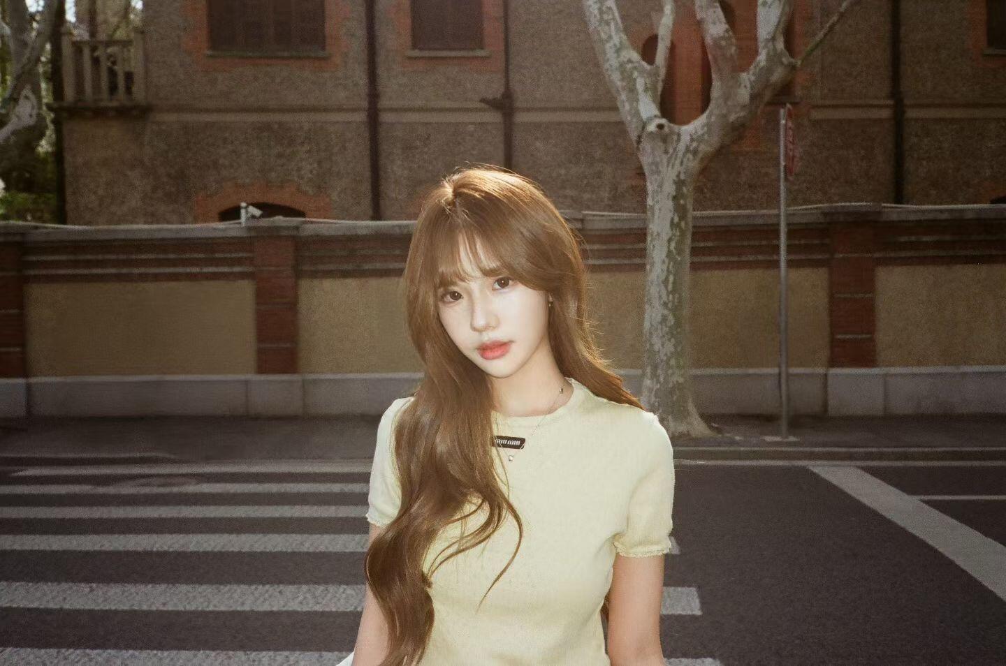[고퀄]미우미우 반팔티 3컬러