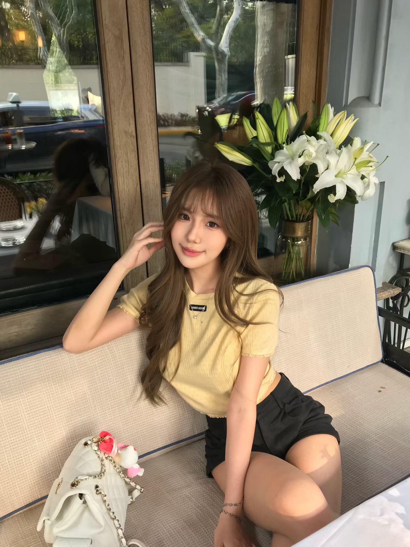 [고퀄]미우미우 반팔티 3컬러