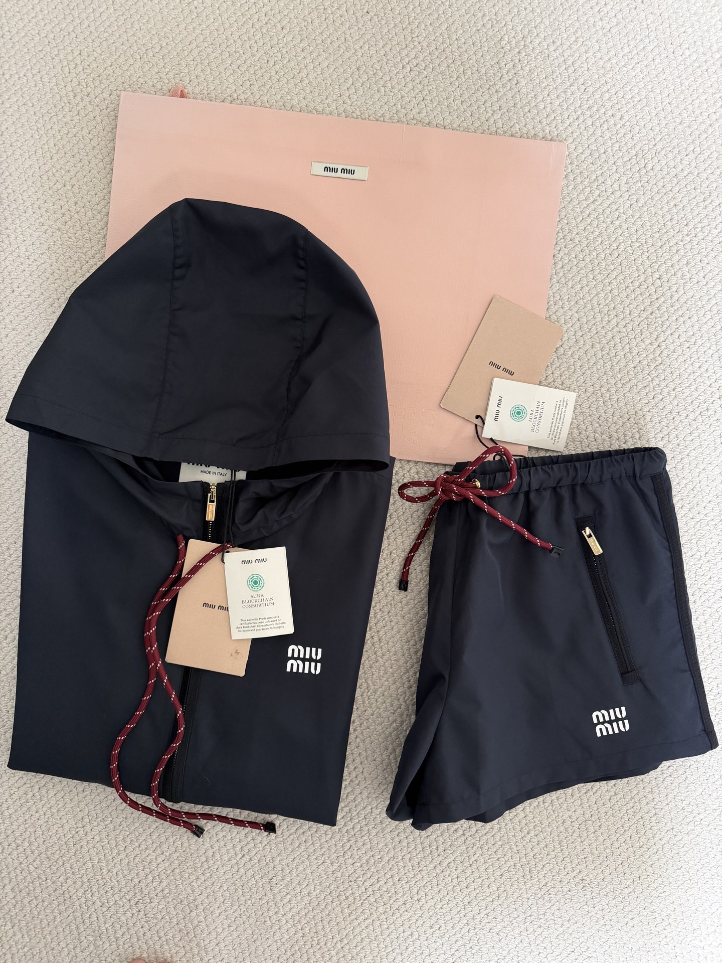 ec825f7874d81.jpg