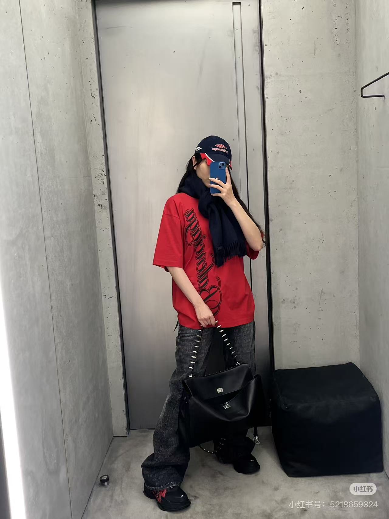 발렌시아가 맨즈 남여고용 로고 반팔티 3컬러