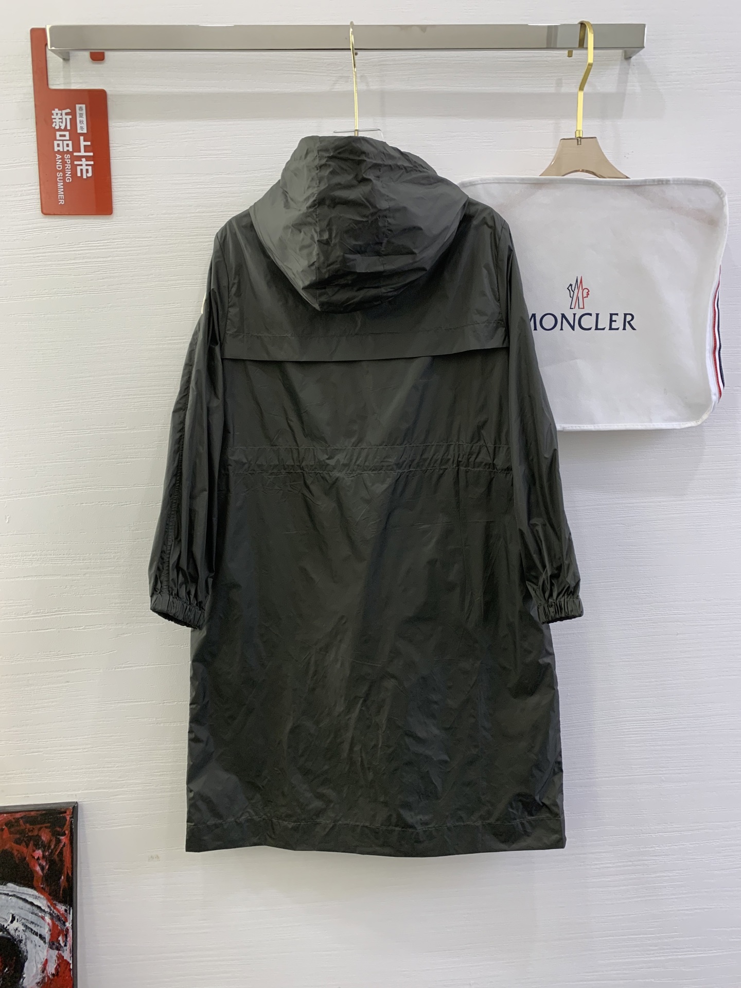 f366005e86c27.jpg