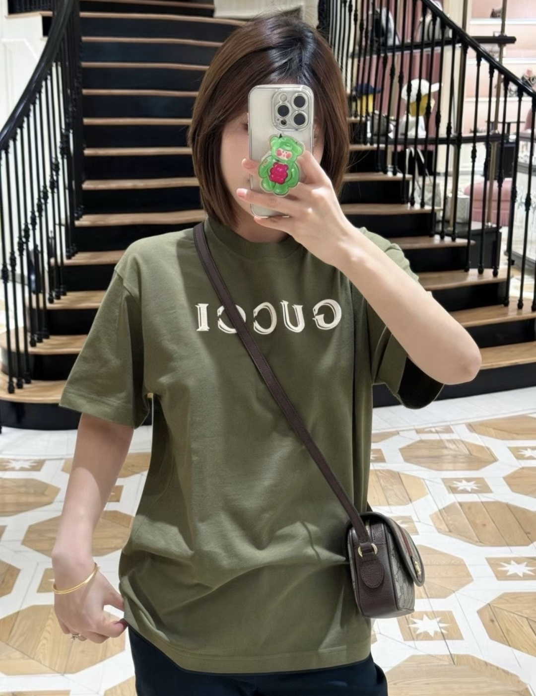 f5710aa613d8e.jpg