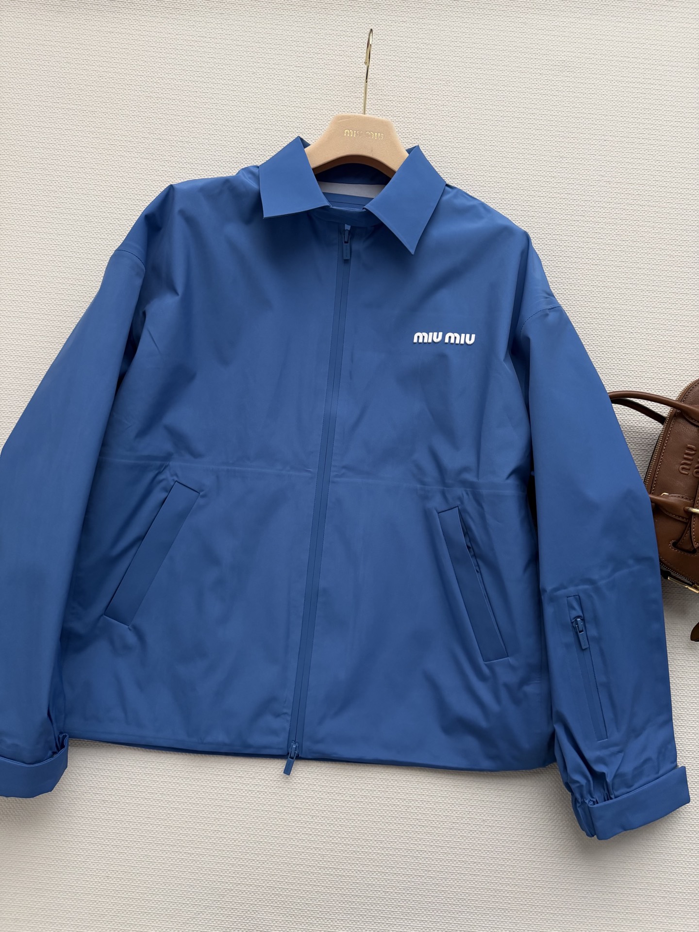 fc7a0852d2aed.jpg
