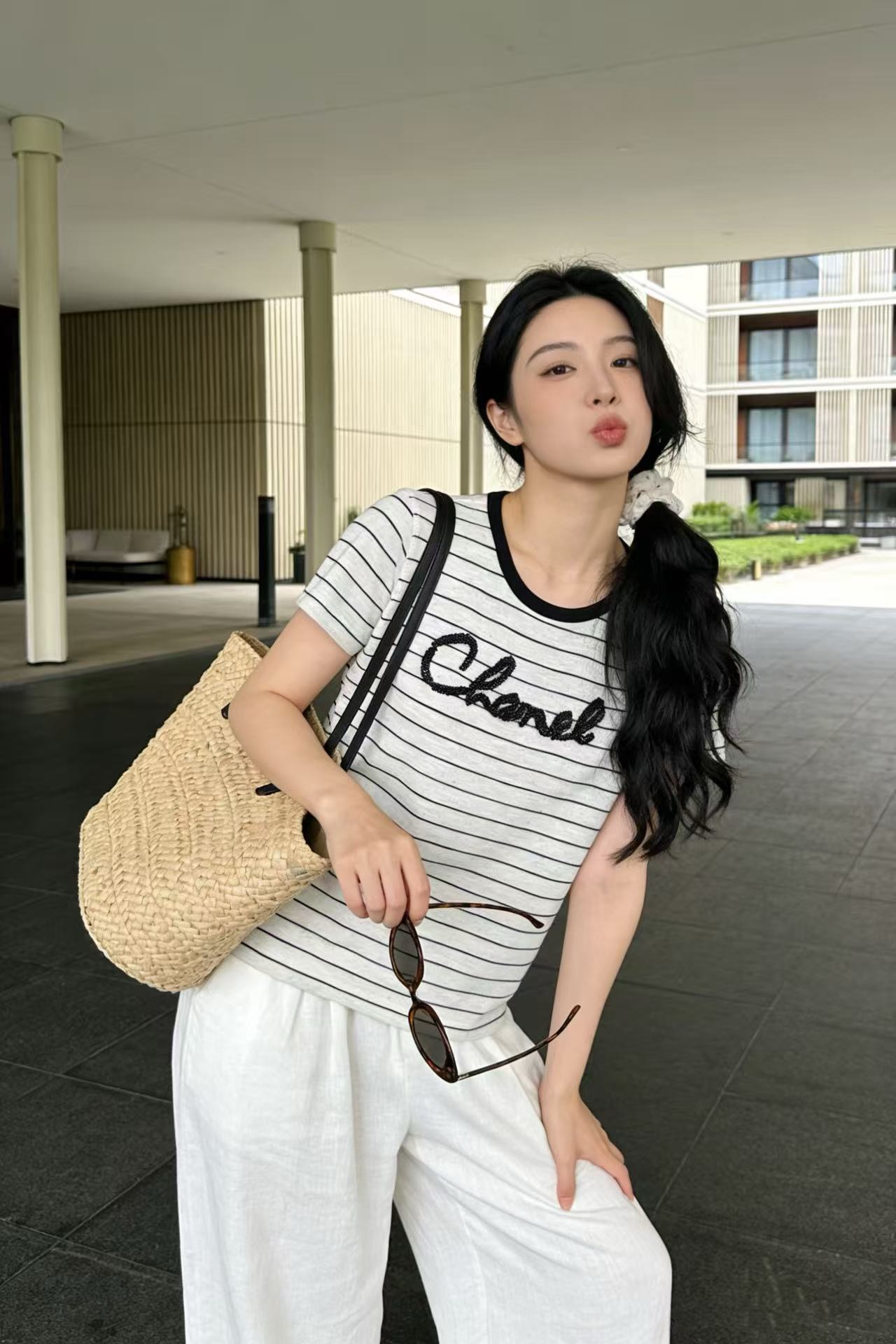 샤넬 스트라이프 반팔 티셔츠
