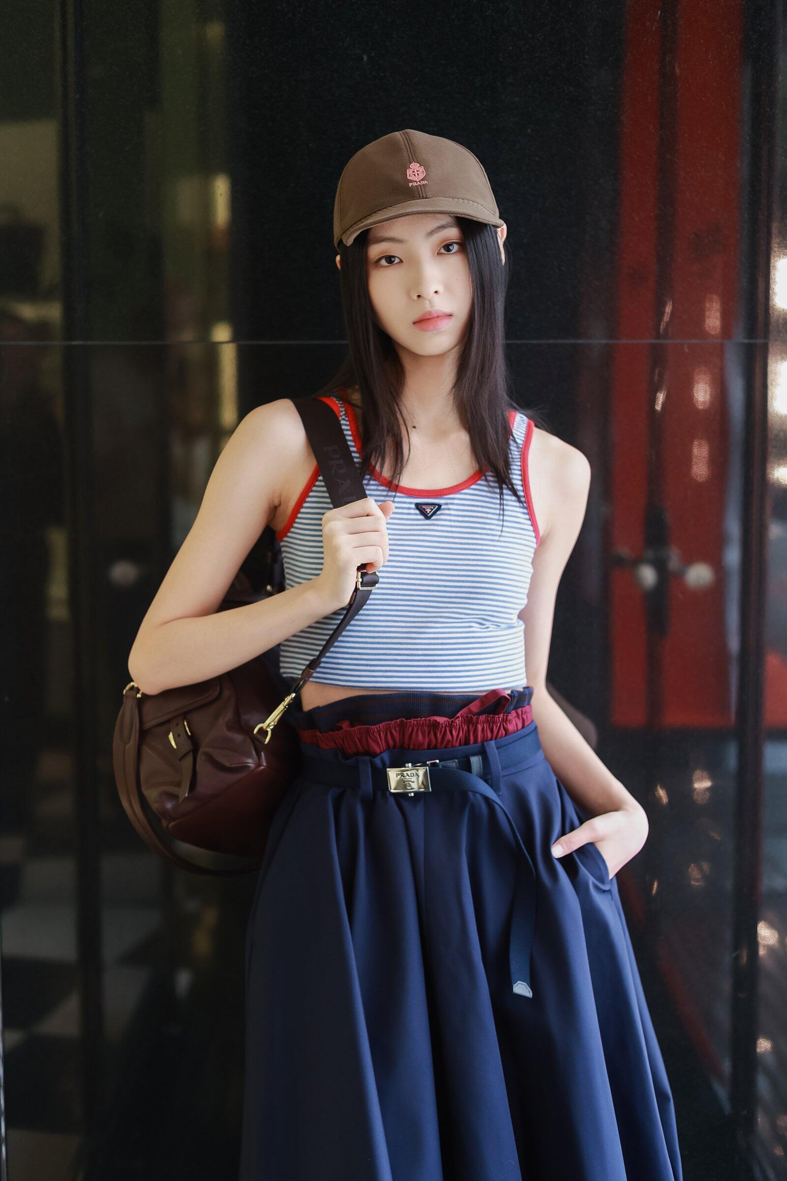 [고퀄]프라다 스트라이프 나시