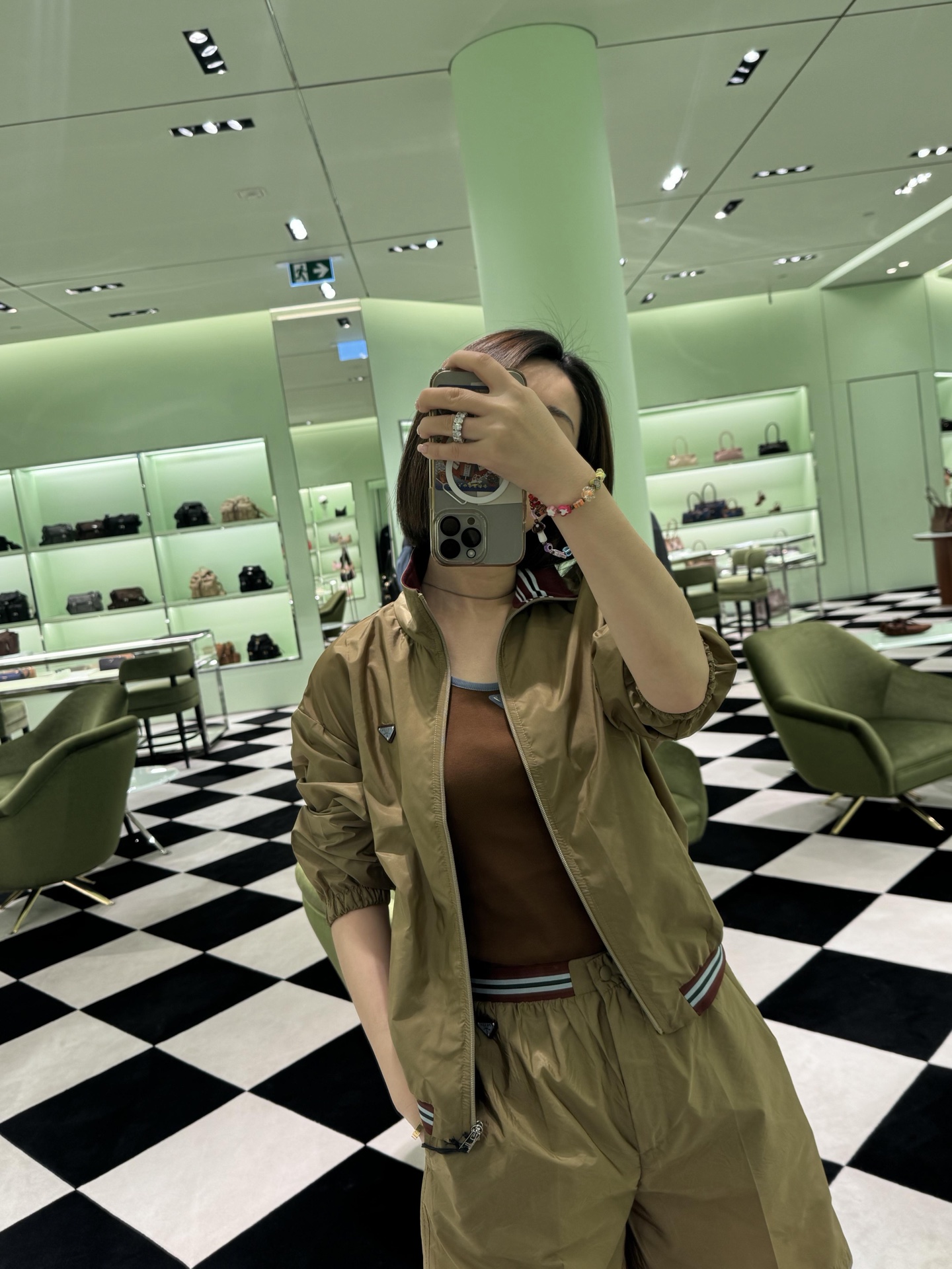 [고퀄]프라다 나시