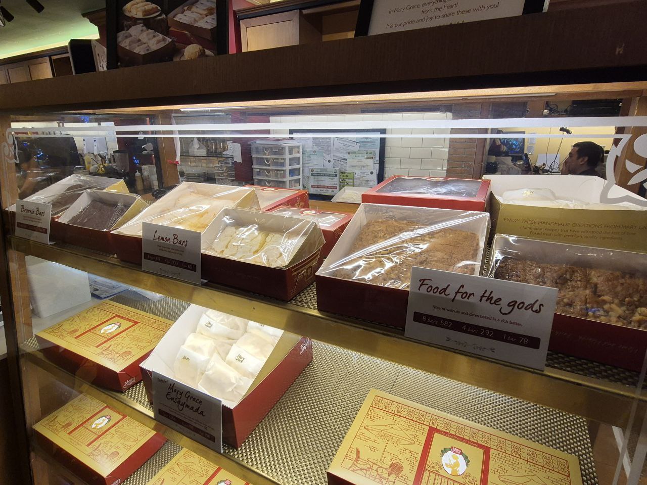 선물용으로 좋은 브라우니와 푸드 포 더 갓 등 메리그레이스 수제 디저트