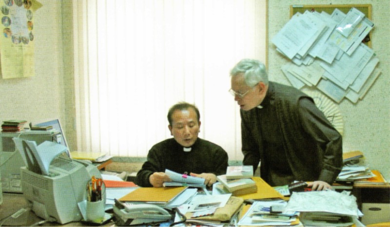 민기식 5 (2005년 부관구장으로 일하는 모습).jpg