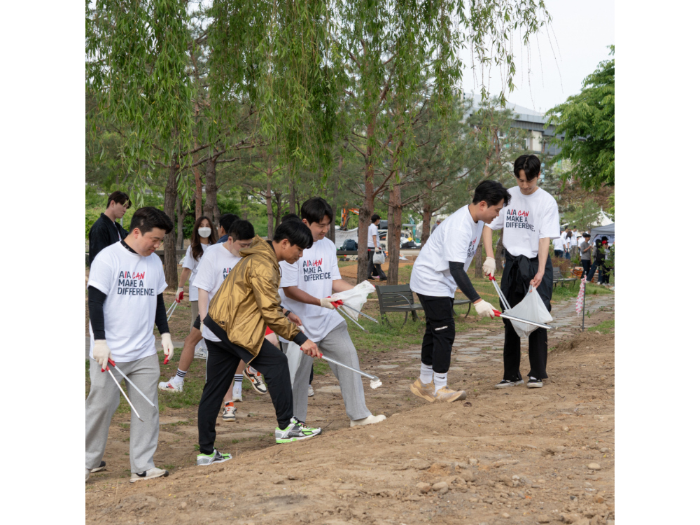 반팔 티셔츠 모델 착용 이미지-S1L16