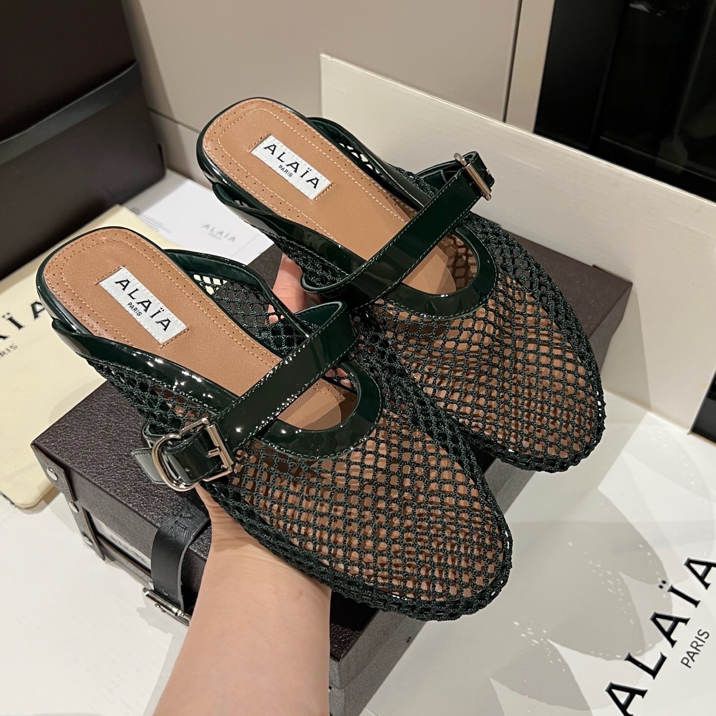 알라이아 플랫슈즈