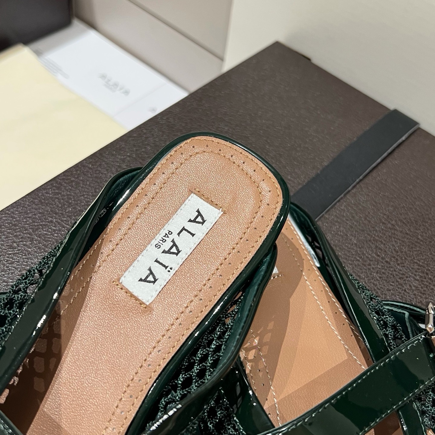 알라이아 플랫슈즈