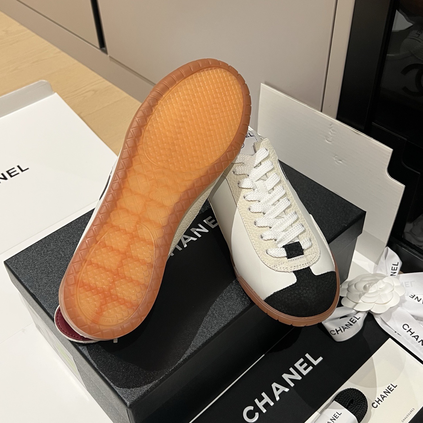 샤넬 cc 로고 스니커즈