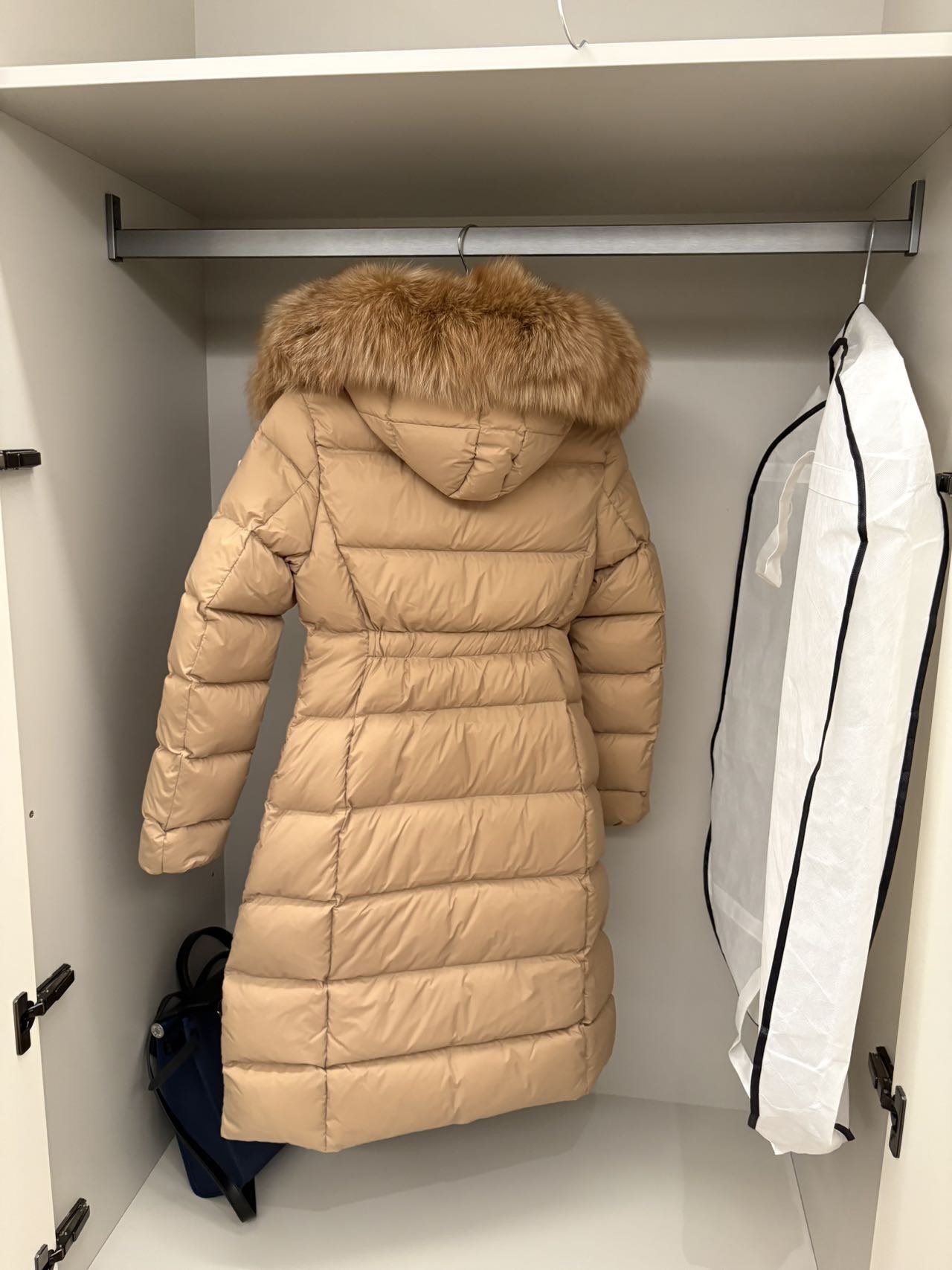 몽클레어 보에드 (화이트,블랙,브라운퍼)