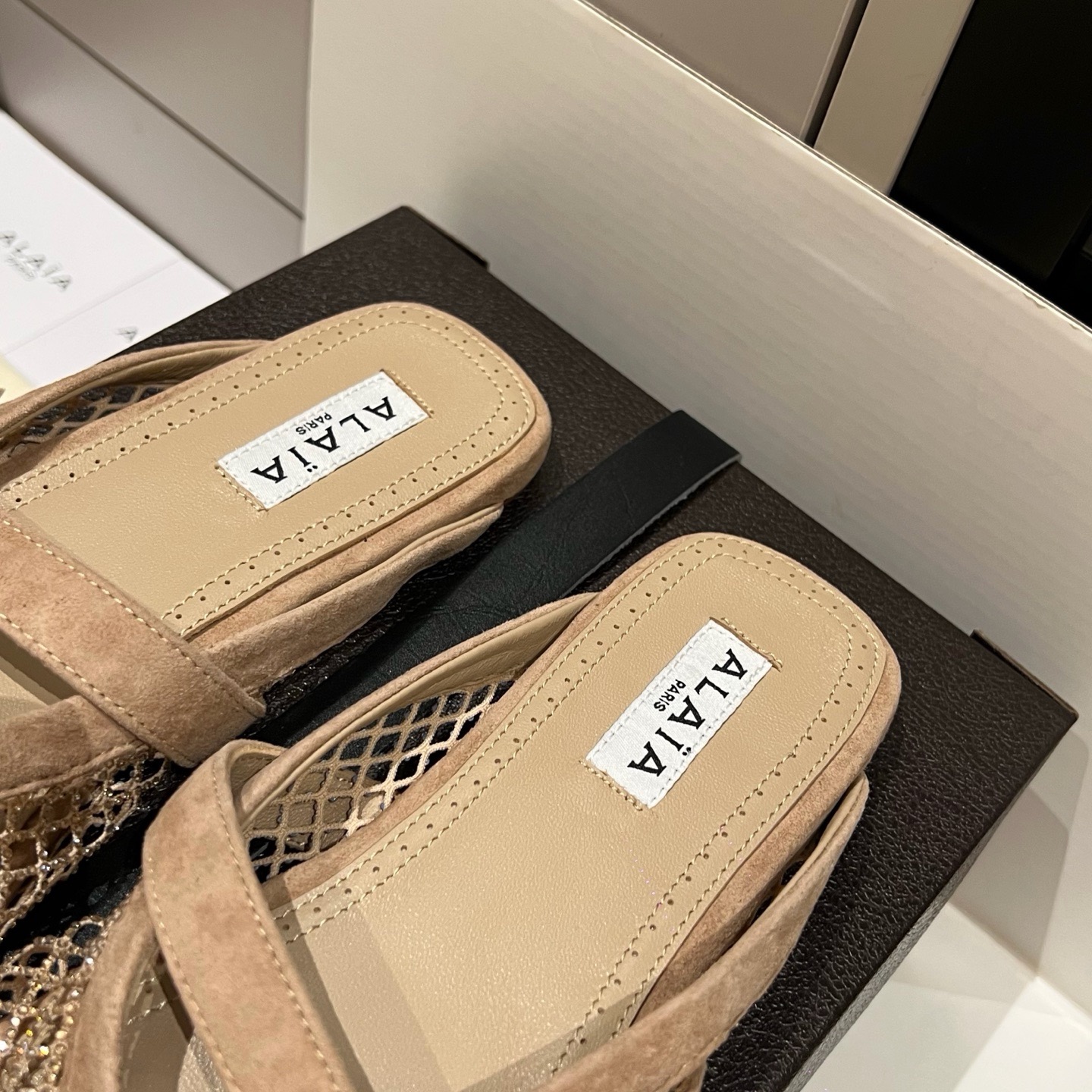 알라이아 플랫슈즈