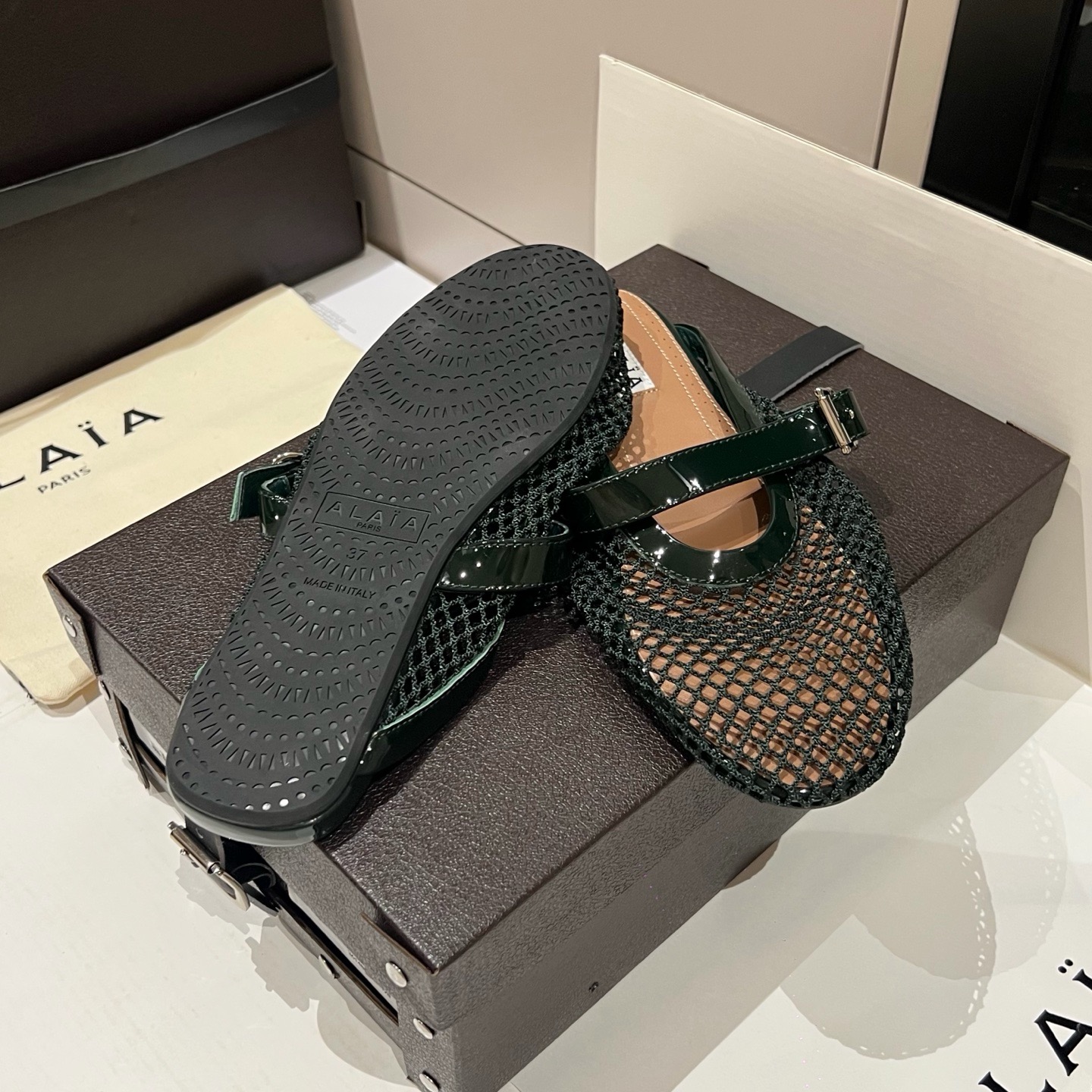 알라이아 플랫슈즈
