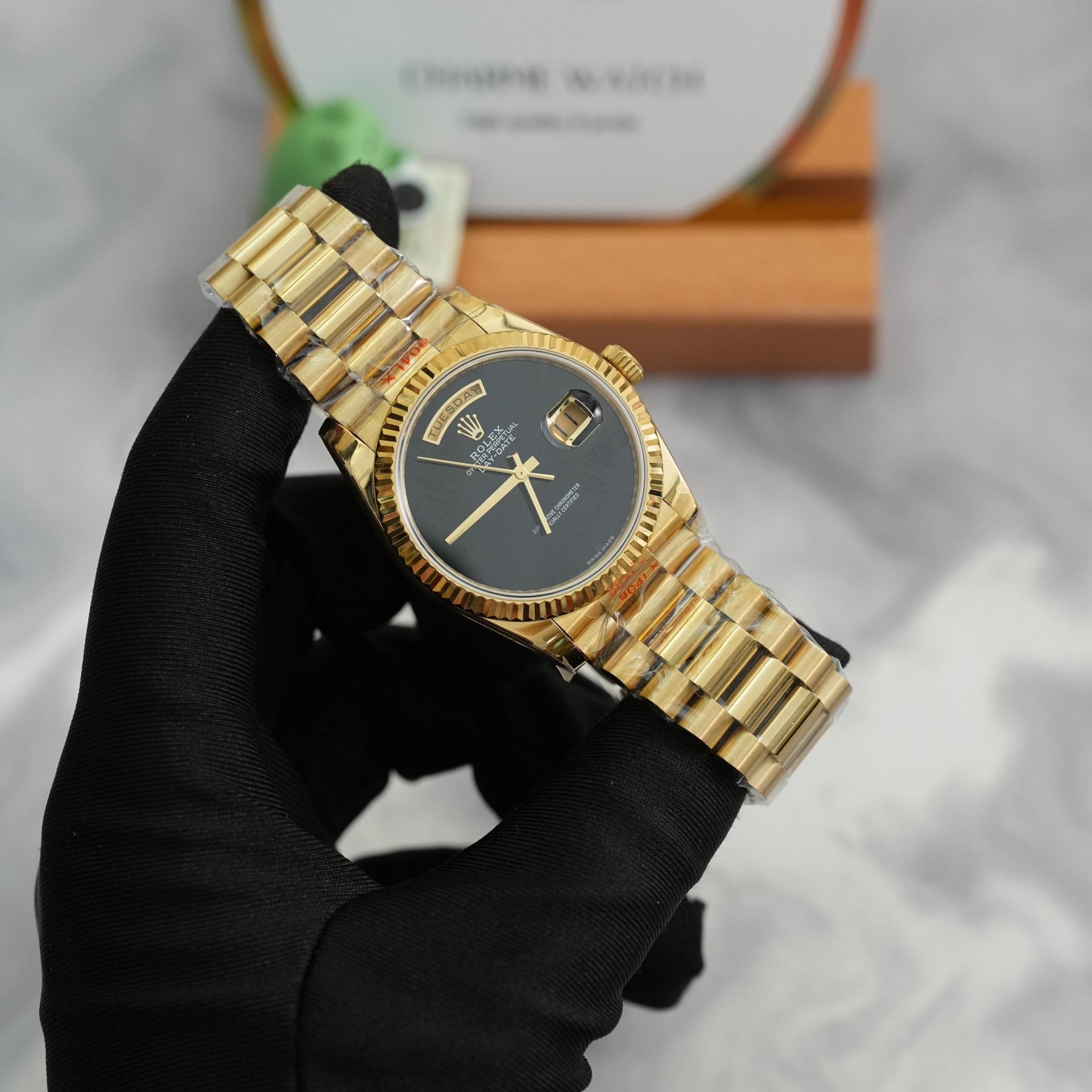 롤렉스 데이데이트 옐로우골드 금통 오닉스 40mm