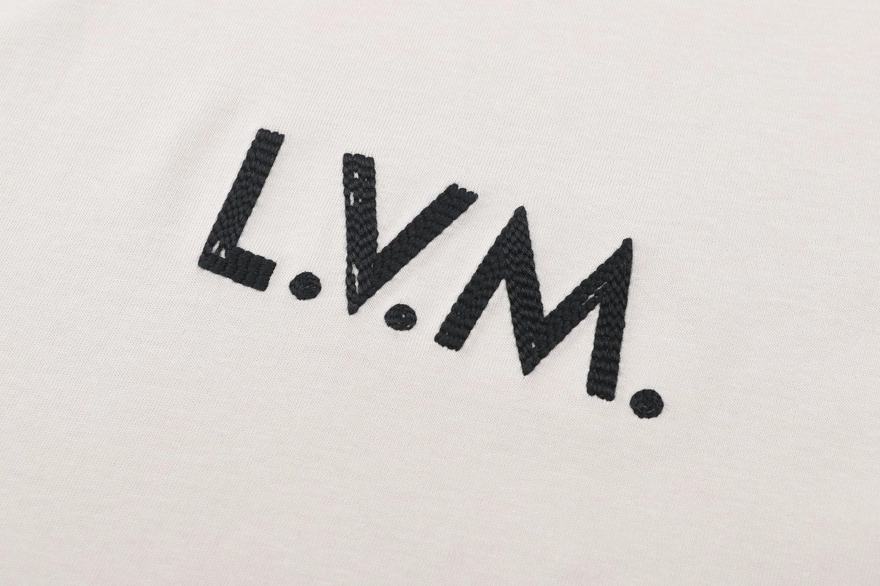 루이비통 맨즈 남여공용 로고 반팔티