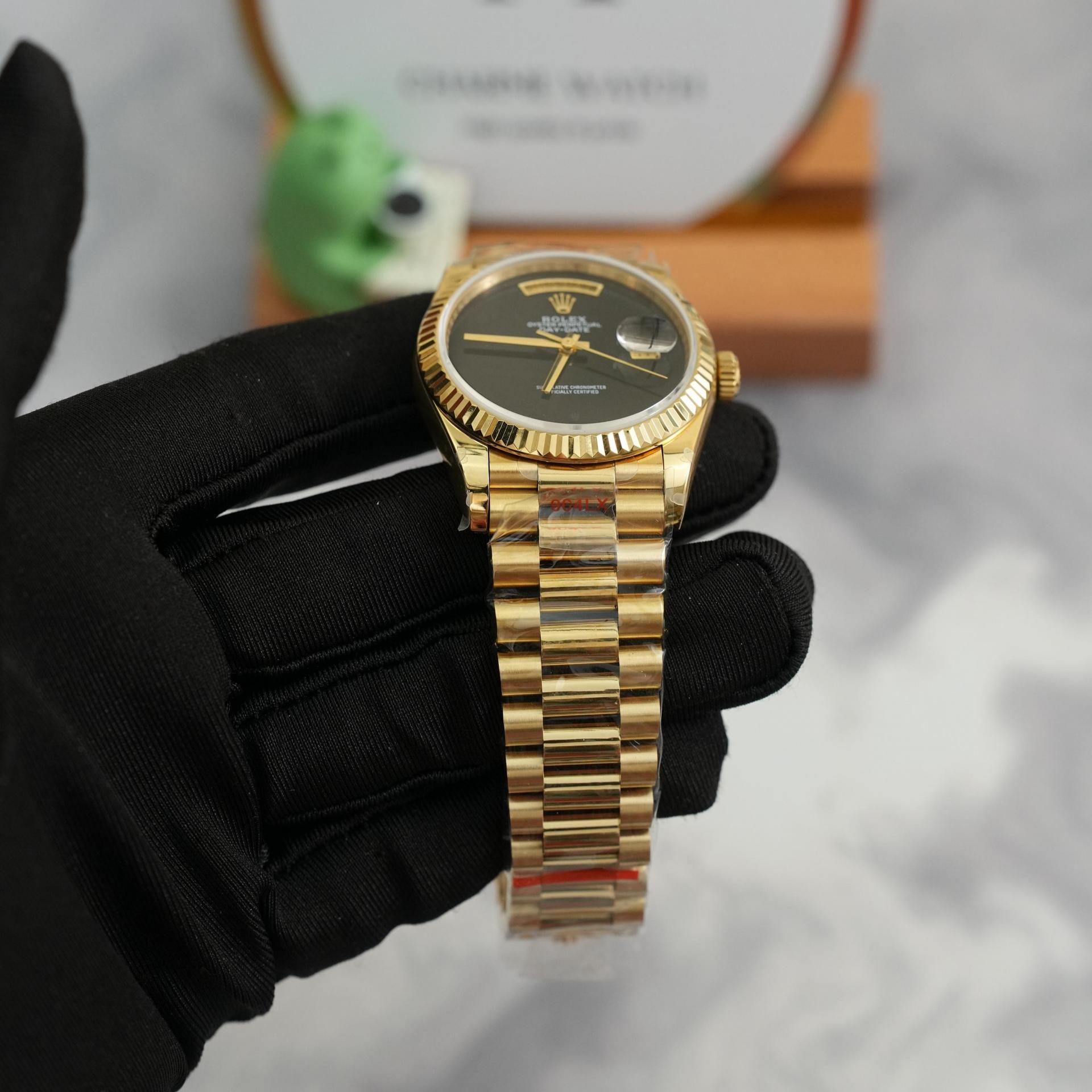 롤렉스 데이데이트 옐로우골드 금통 오닉스 40mm