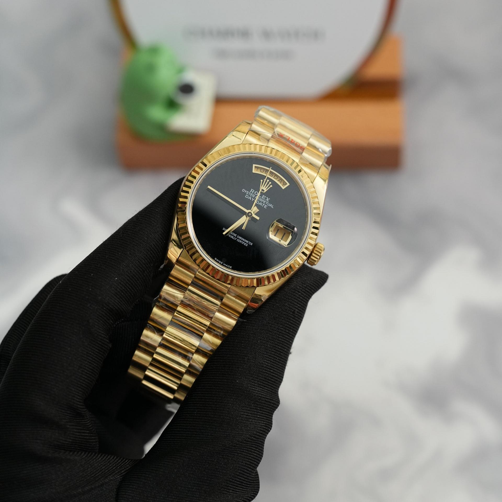 롤렉스 데이데이트 옐로우골드 금통 오닉스 40mm