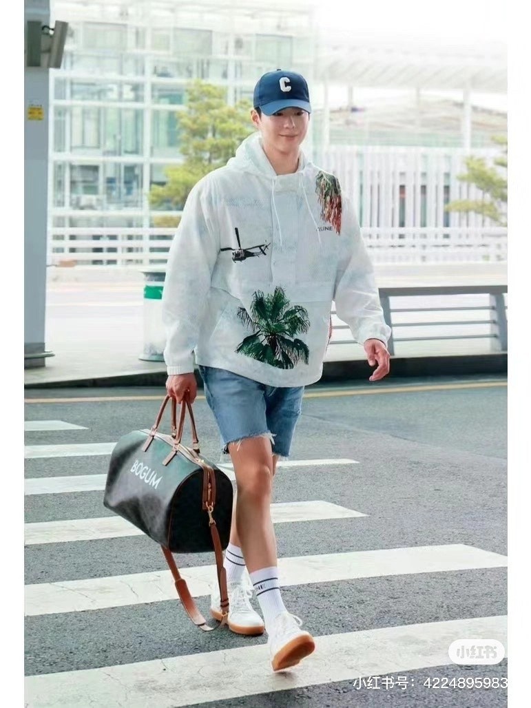 셀린느 로고 여행구 50