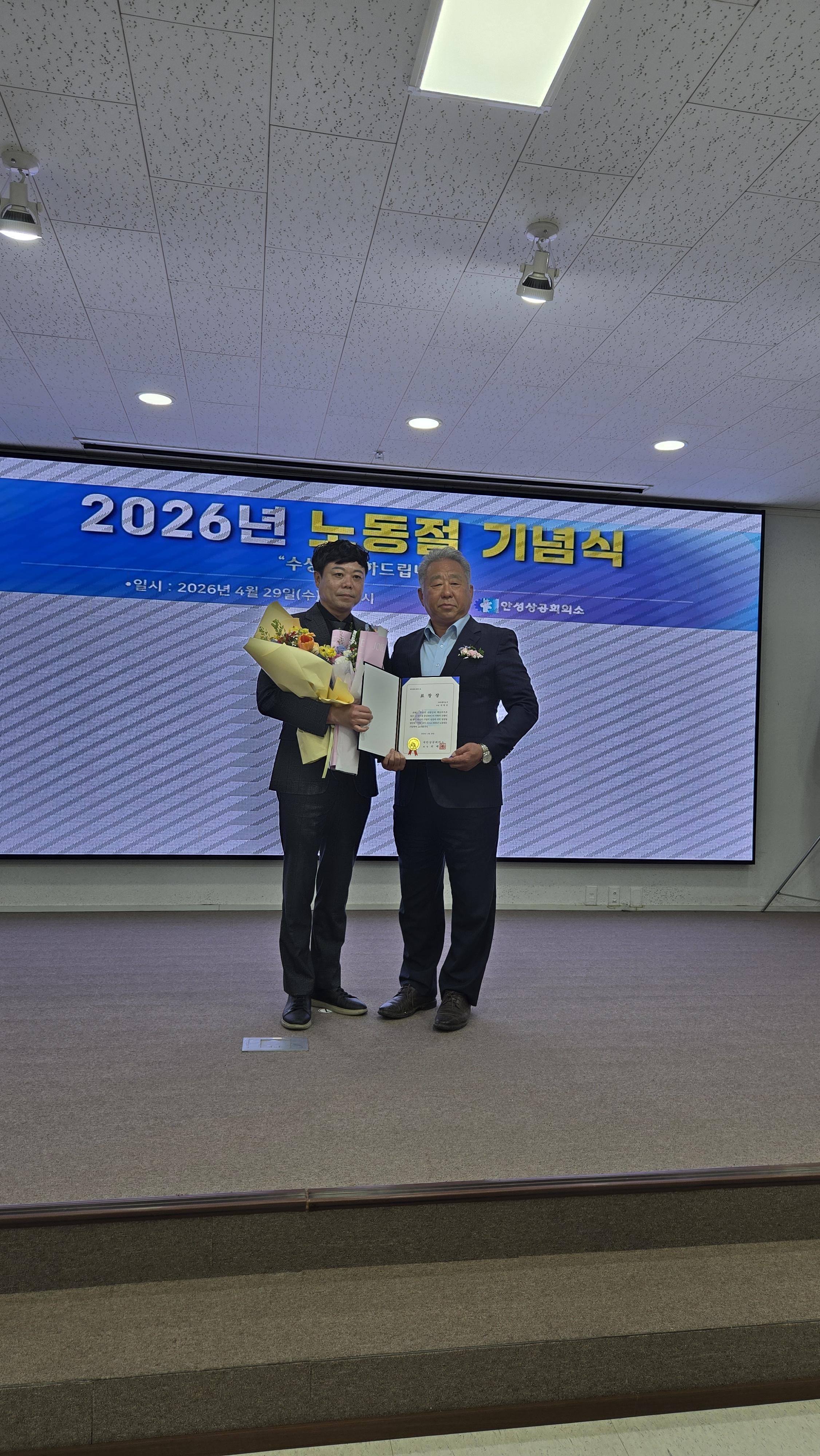 ca37bb2285b3c.jpg