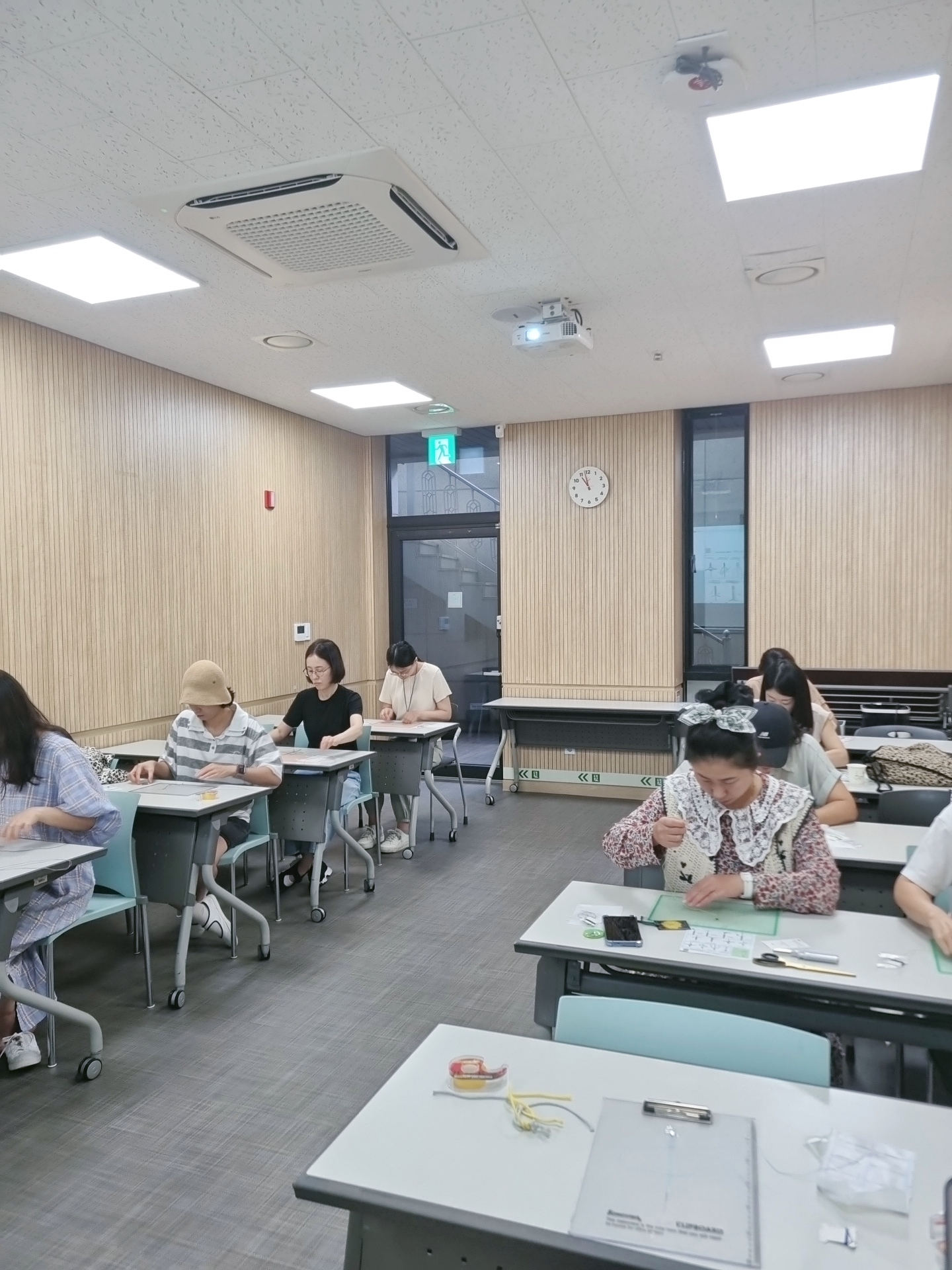 다채로운 매듭실 클로즈업