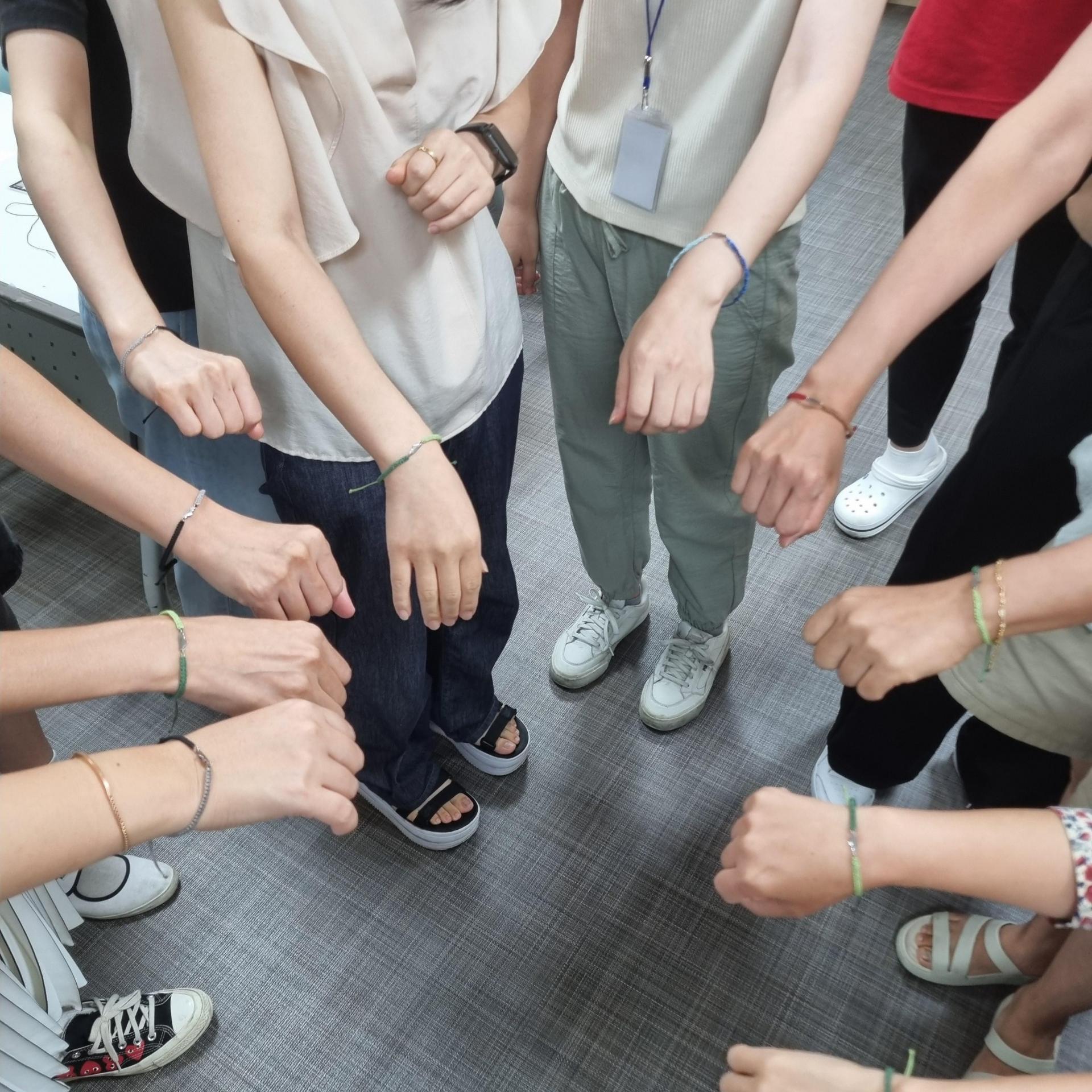 햇살 드는 겨울 숲